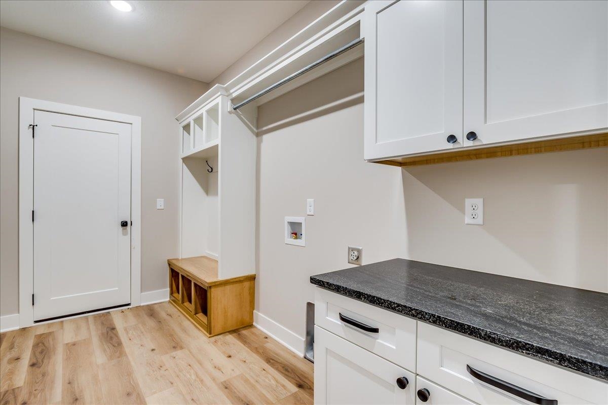 178 S Wellcrest Ct. Property Photo 20