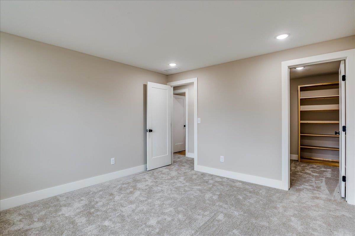 178 S Wellcrest Ct. Property Photo 30
