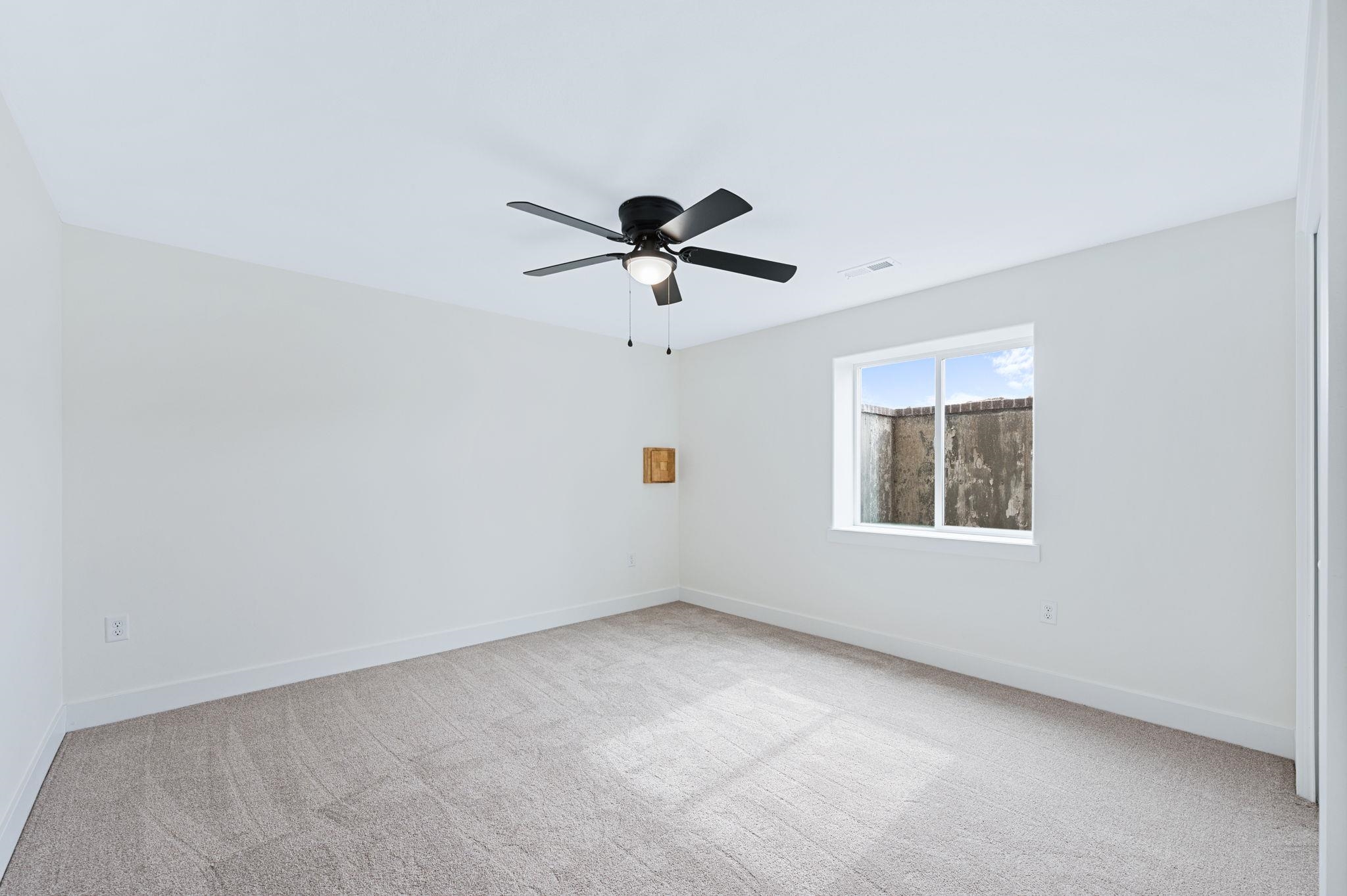 4001 N Estancia Property Photo 32