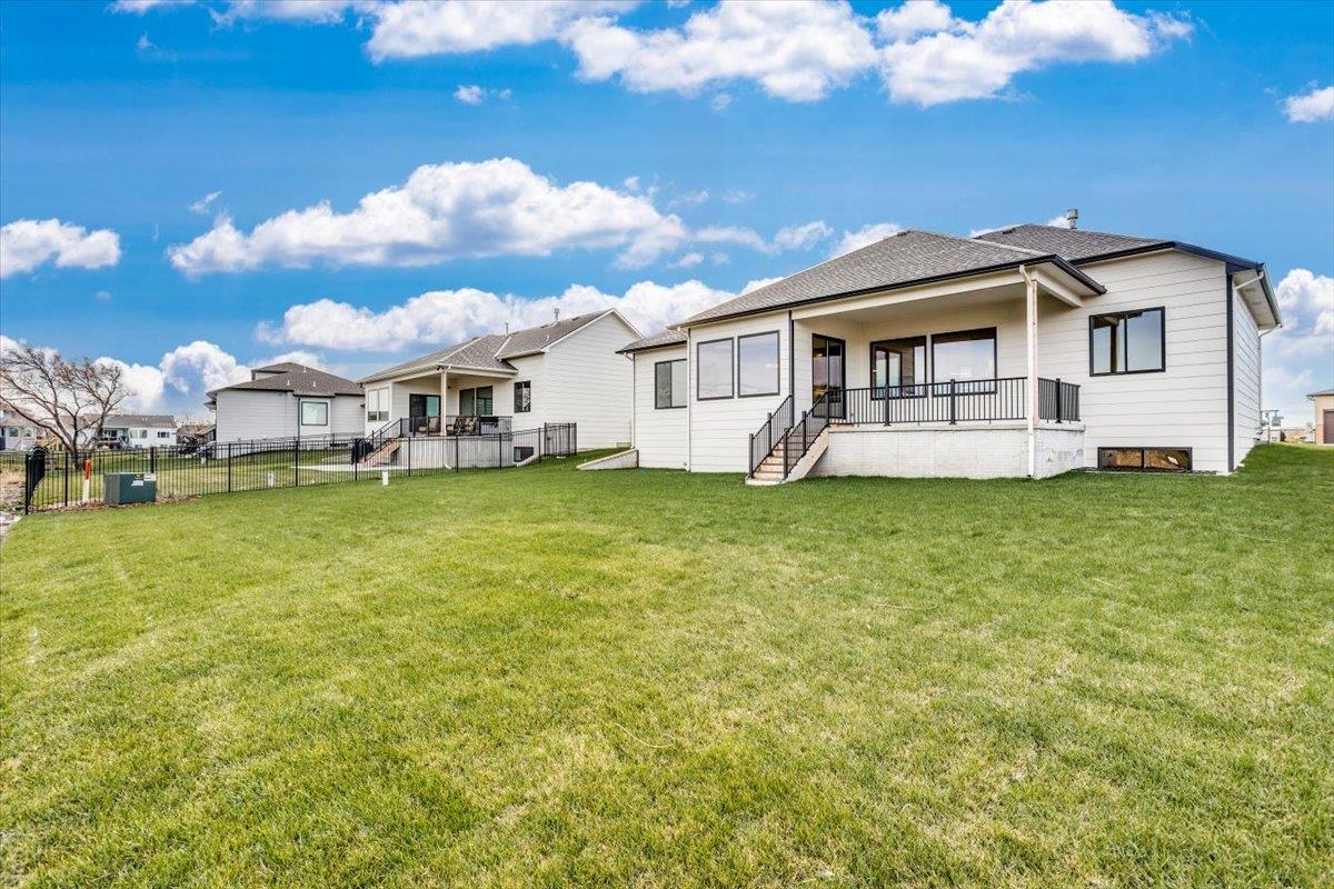 1118 W Lakeway Ct Property Photo 35