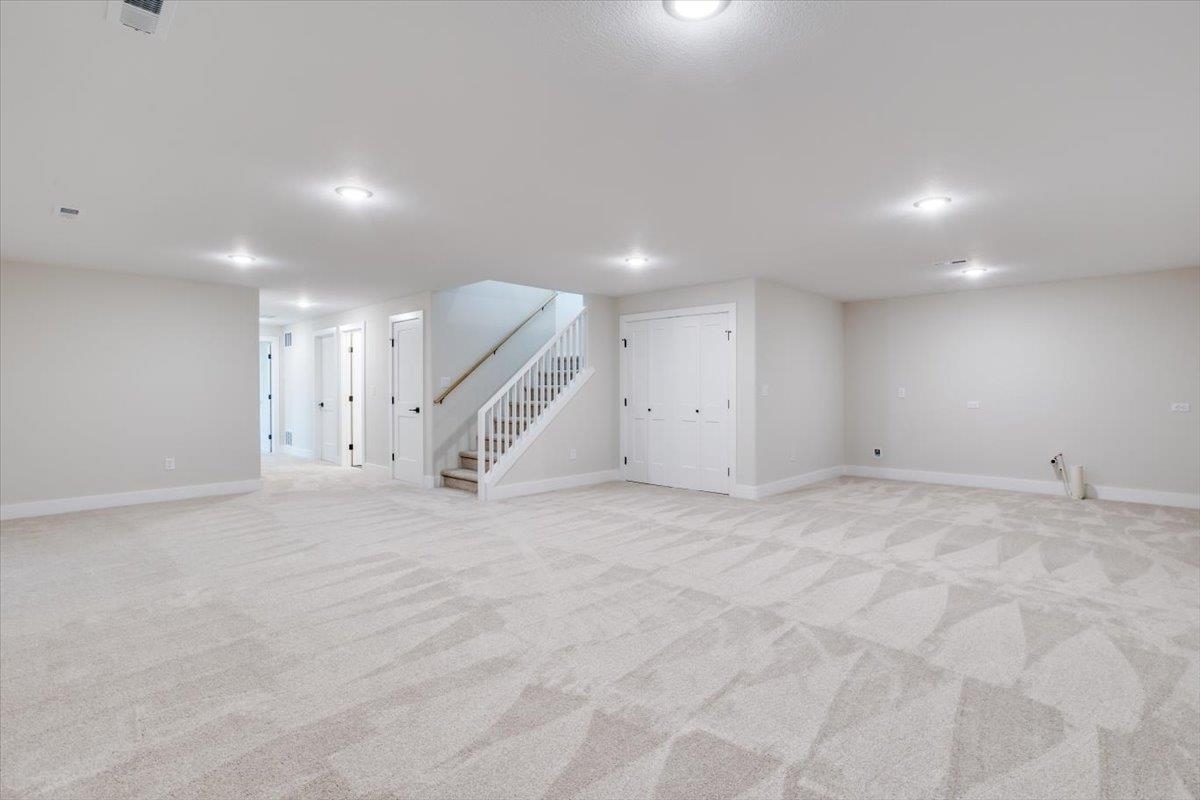 9637 W Cedar Lane Property Photo 23
