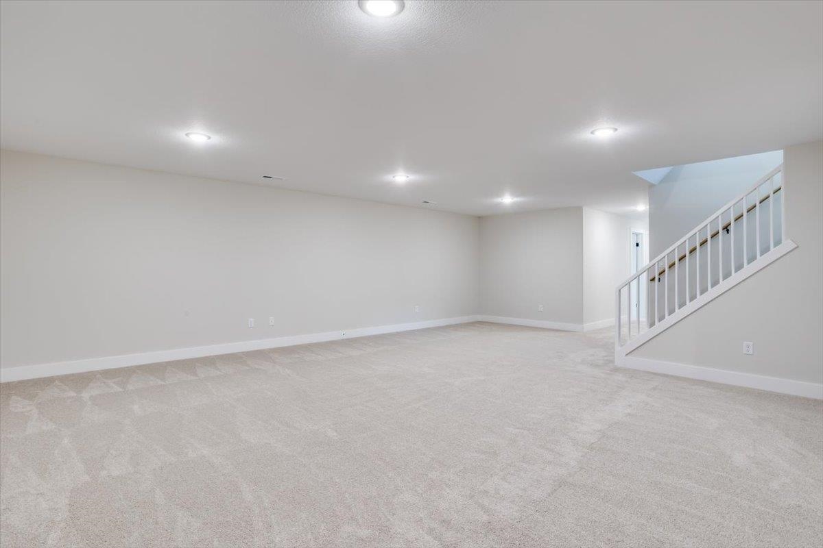 9637 W Cedar Lane Property Photo 24