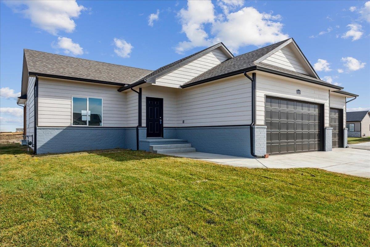5127 E Toben Ct. Property Photo 2