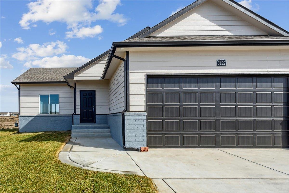 5127 E Toben Ct. Property Photo 3