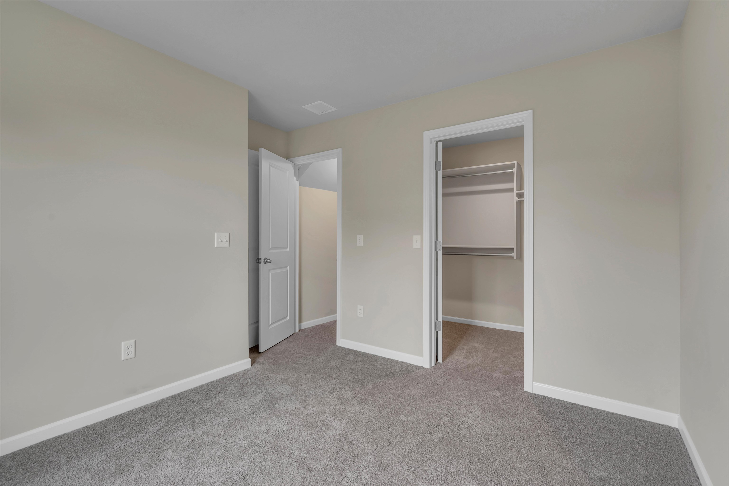 110 S Gatewood St Property Photo 11