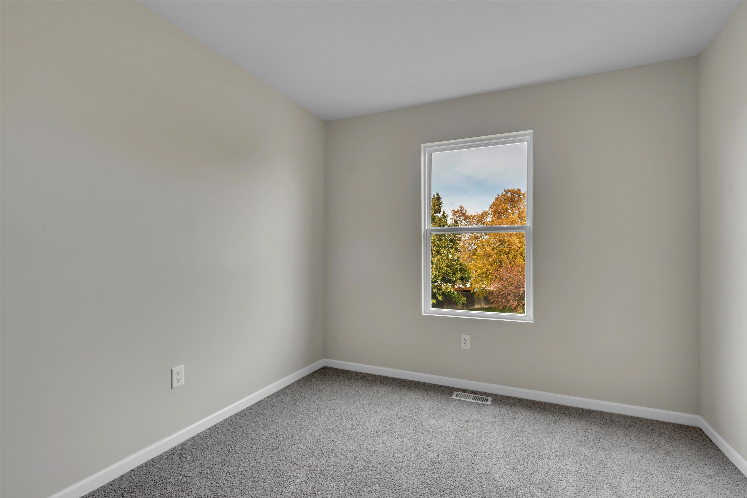 110 S Gatewood St Property Photo 13