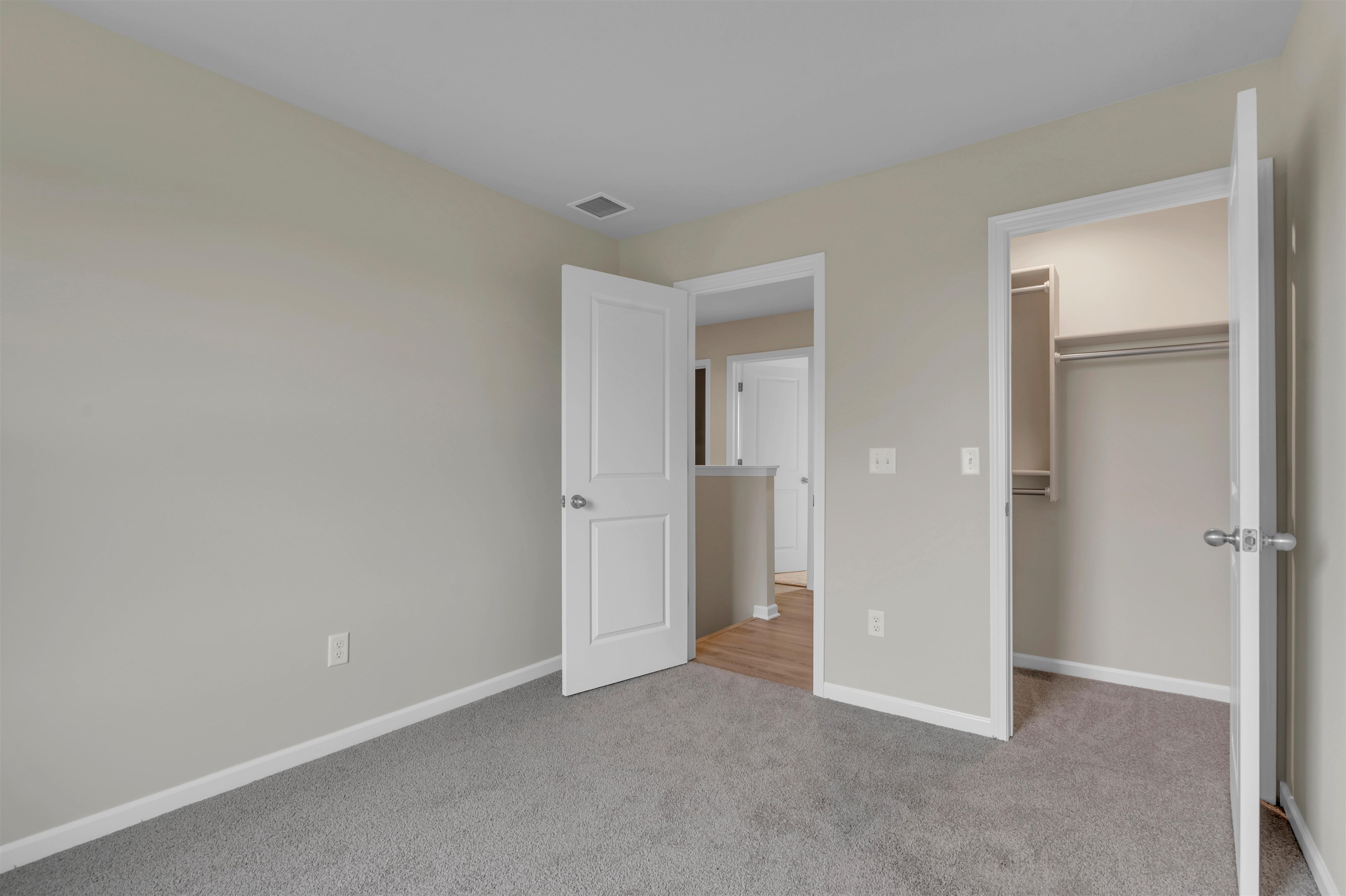 110 S Gatewood St Property Photo 14