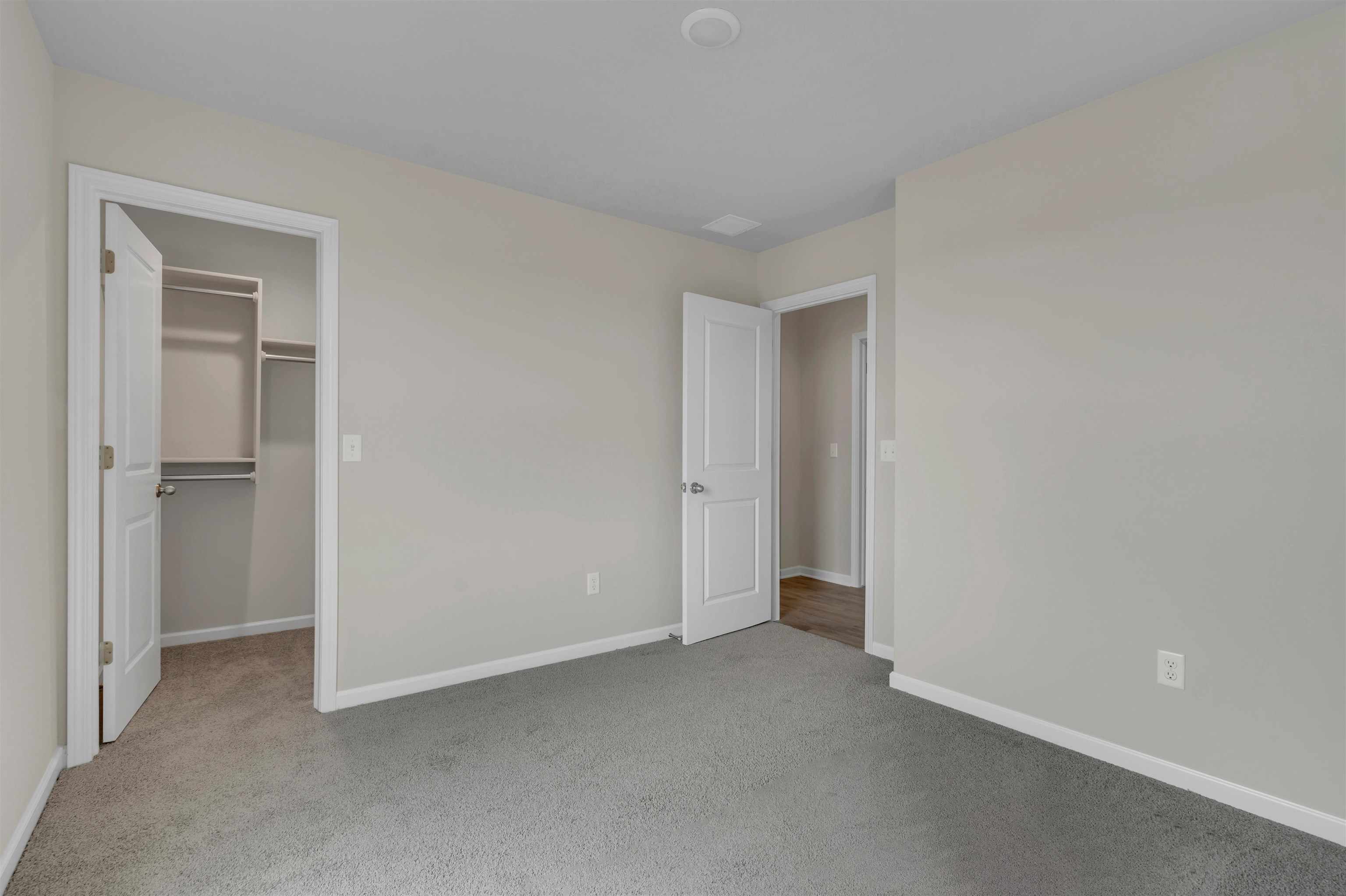 110 S Gatewood St Property Photo 18