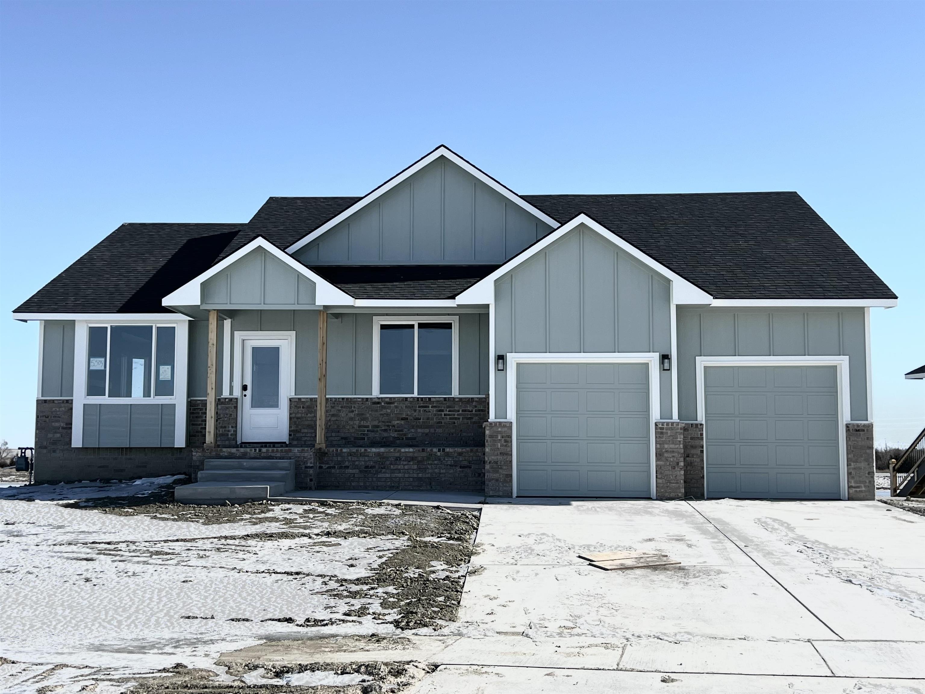 5504 N Toben Dr Property Photo 1