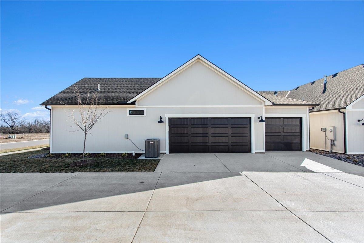 13913 W Barn Owl St Property Photo 29