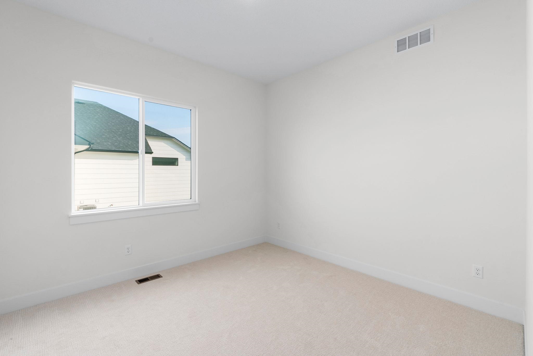1015 S Brookside Property Photo 24