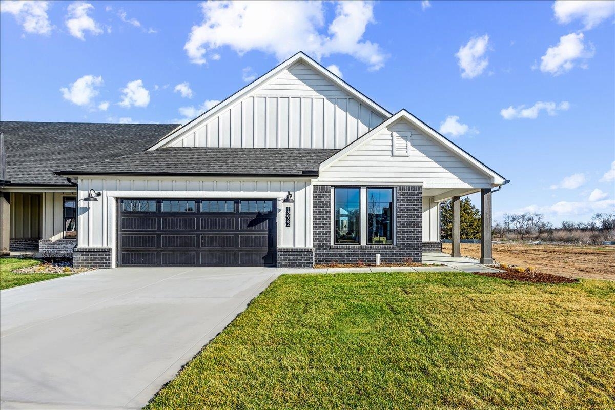 13922 W Barn Owl St Property Photo