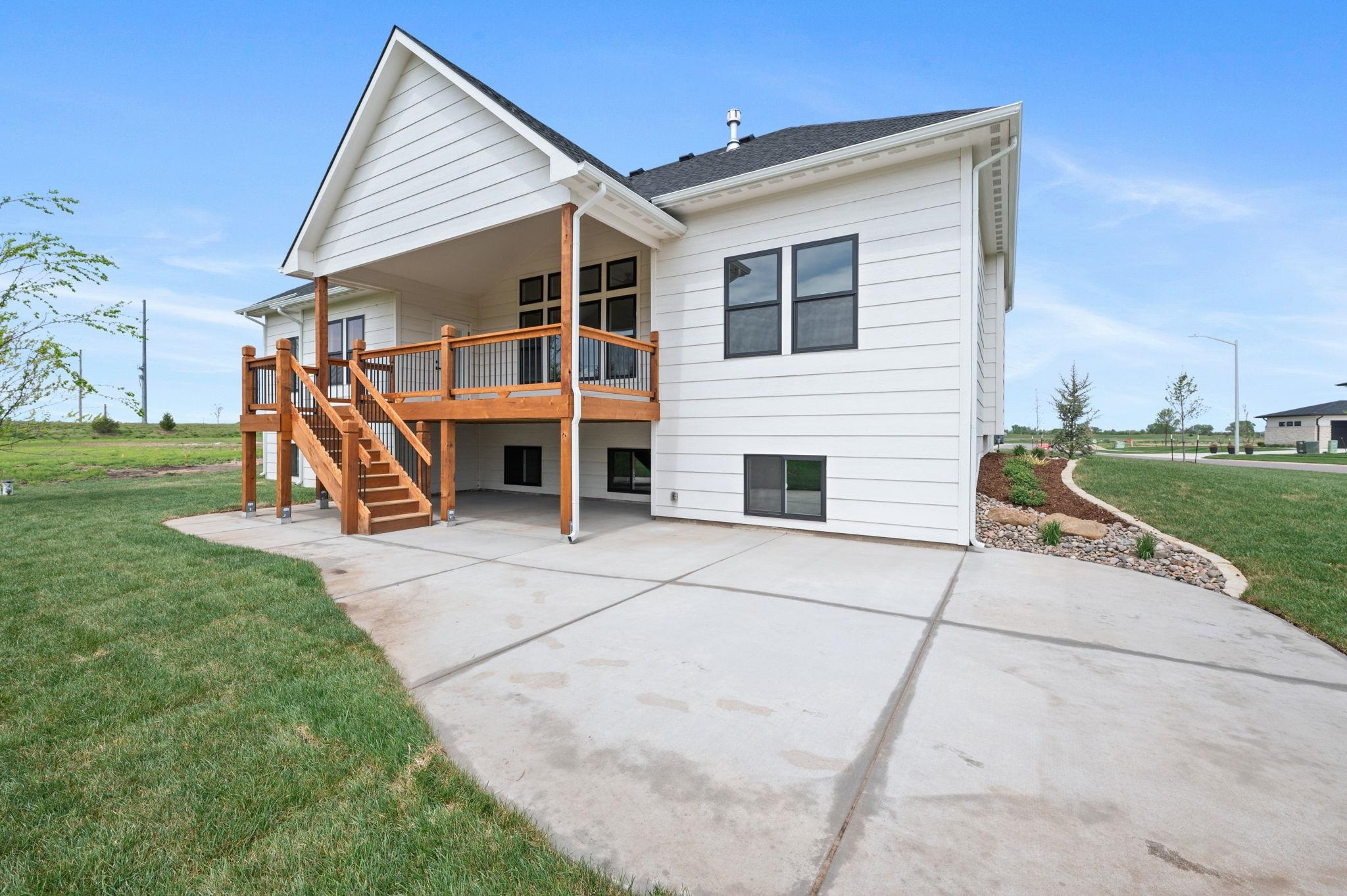 5081 Shoreside Ct Property Photo 31