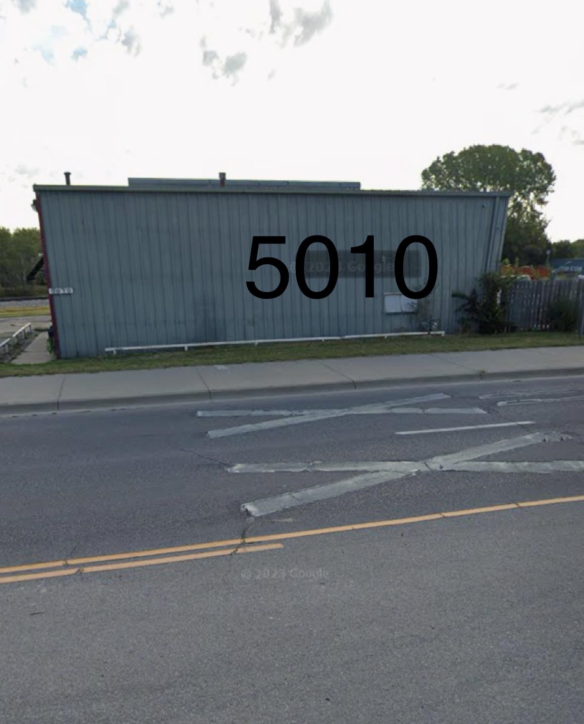 5010 N Maize Rd Property Photo 3