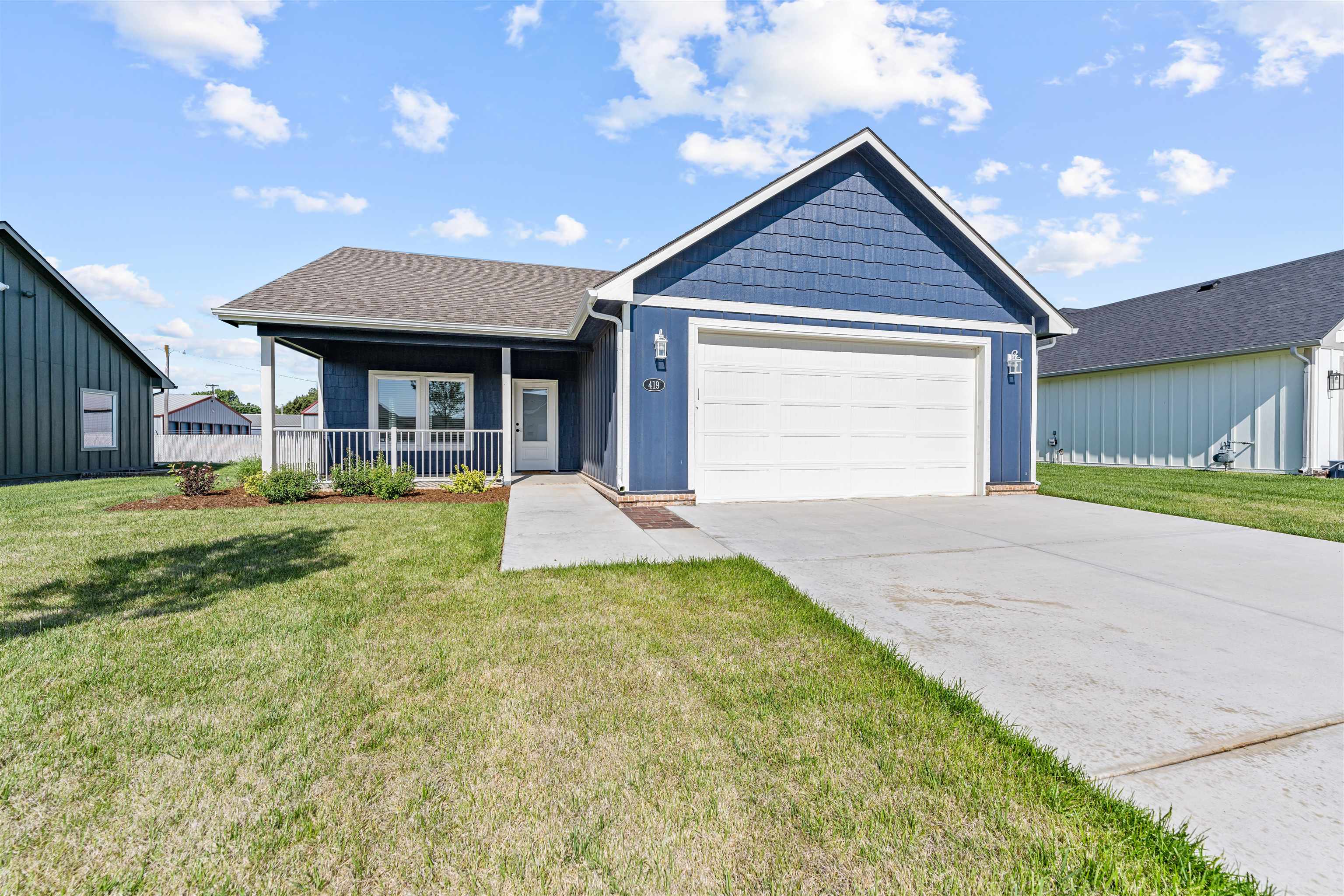 419 Dala Dr Property Photo 1