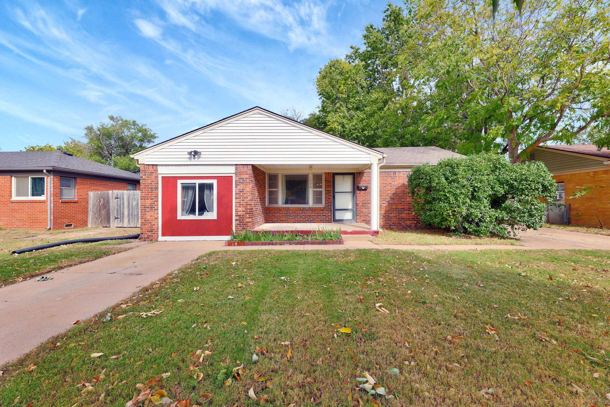 1426 E Jump Ave Property Photo 1