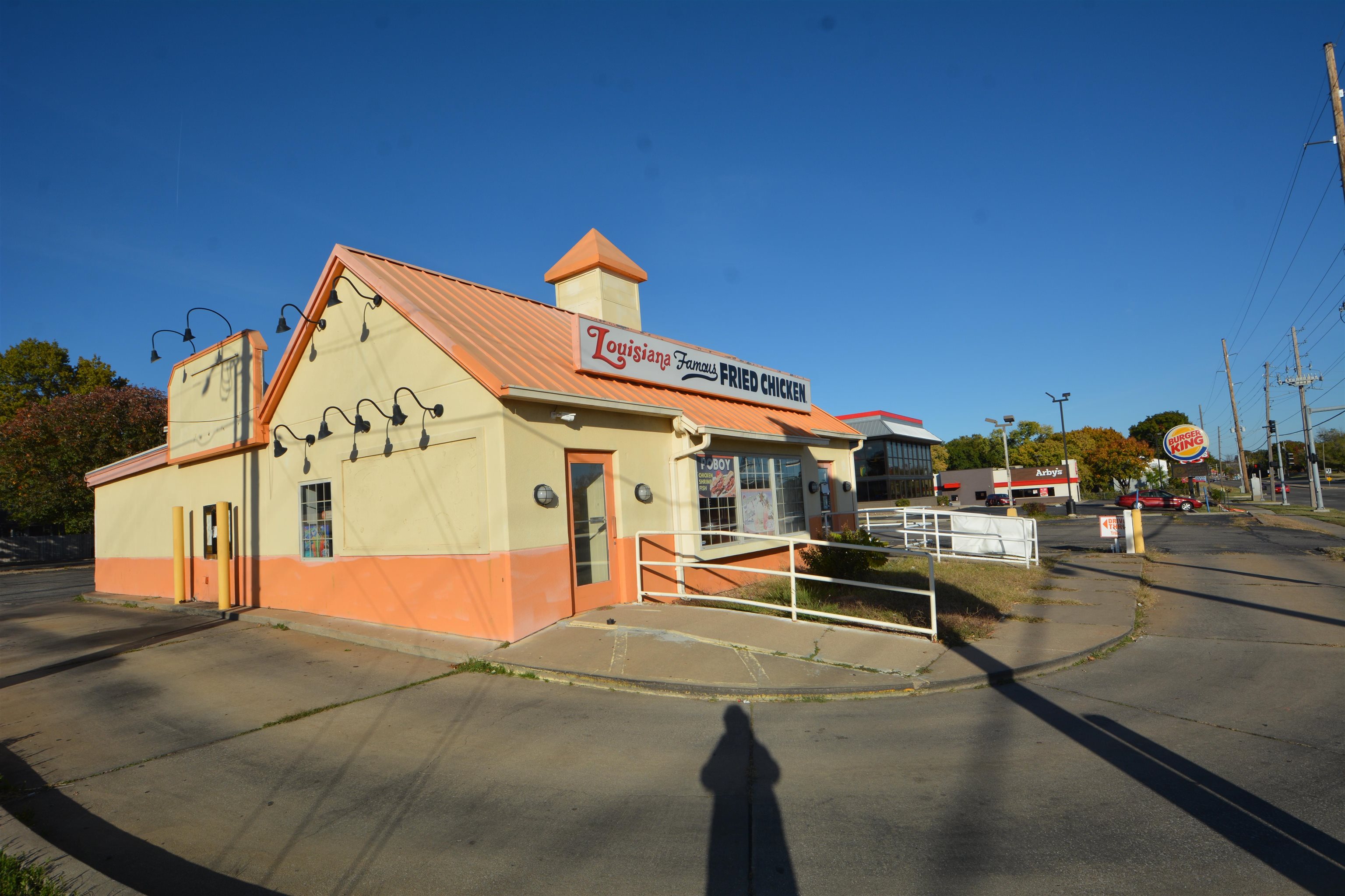 4206 E Harry St Property Photo 9