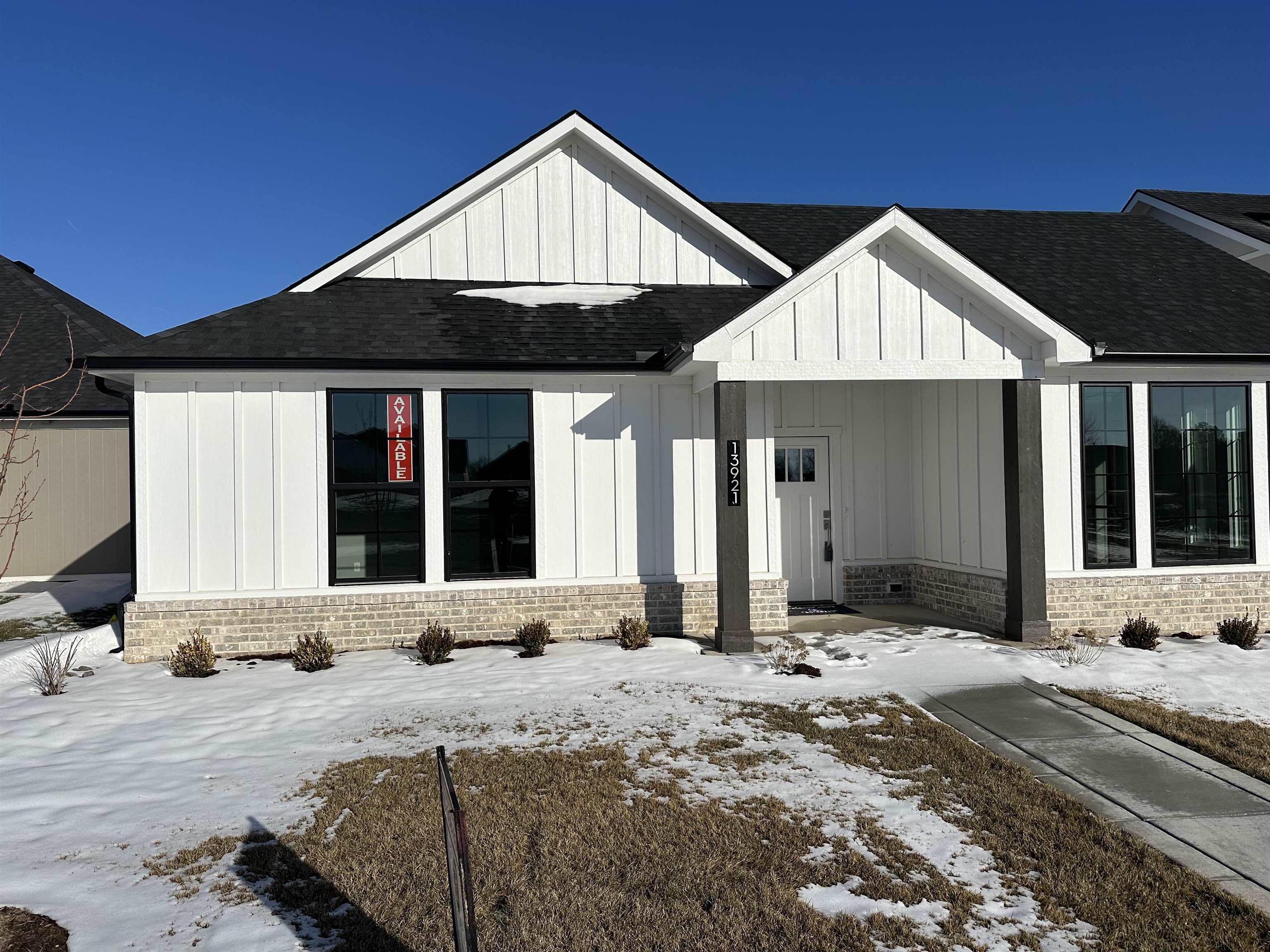 13921 W Barn Owl St Property Photo