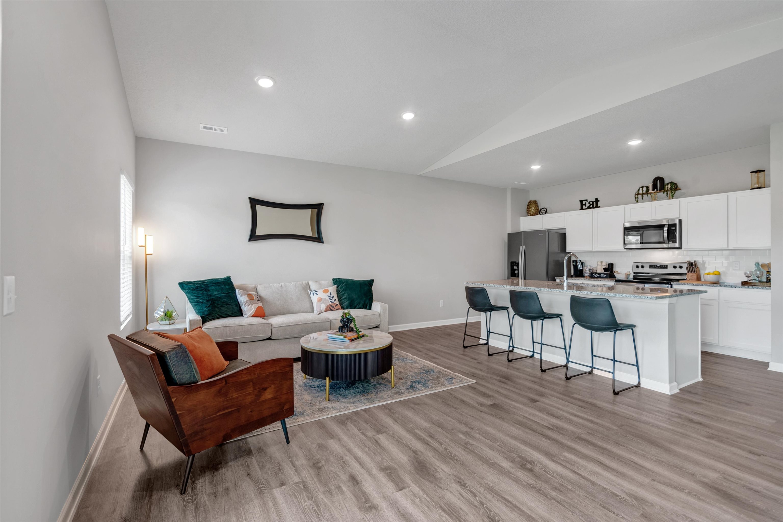 13101 E Spring Valley St Property Photo 4
