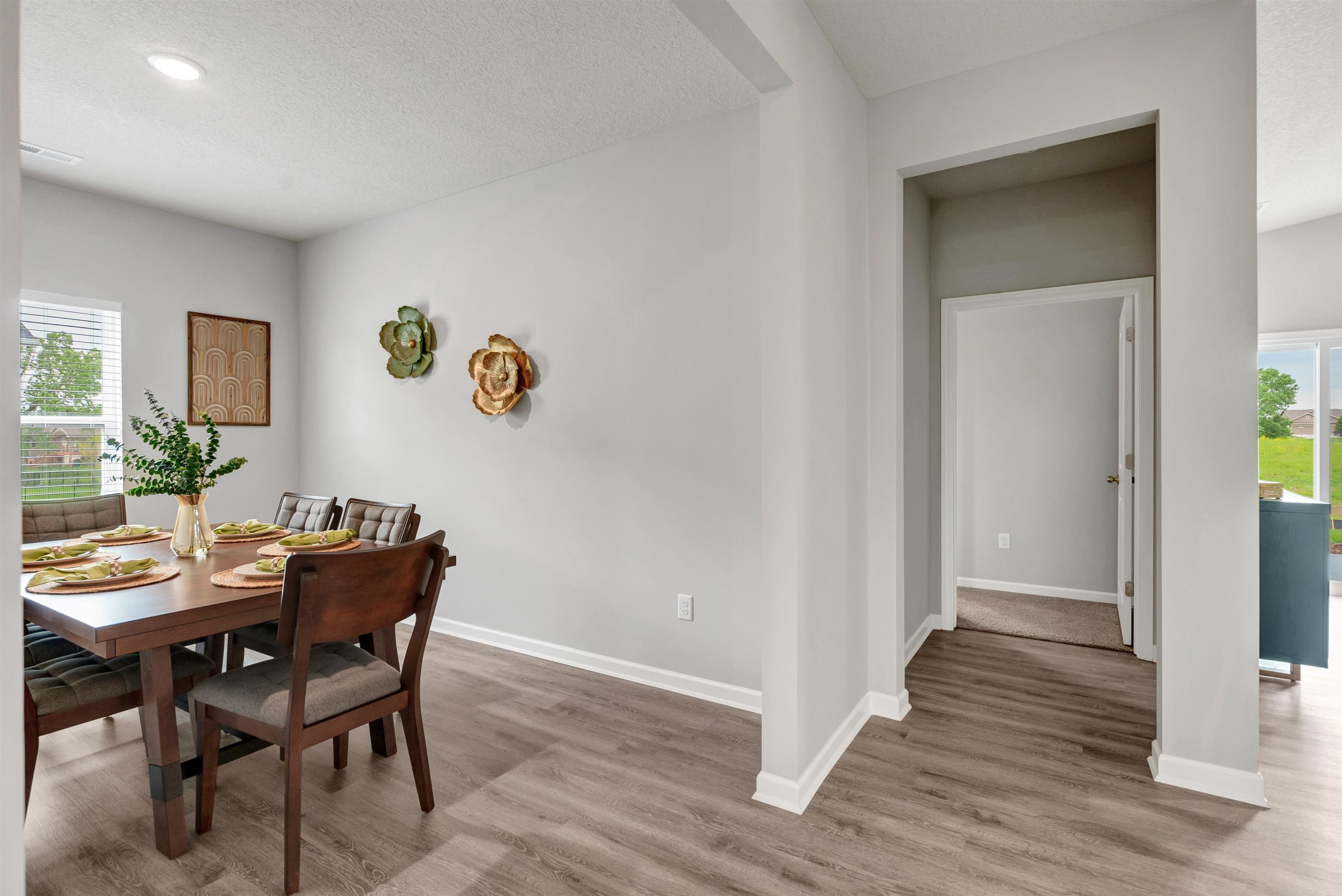 13101 E Spring Valley St Property Photo 9