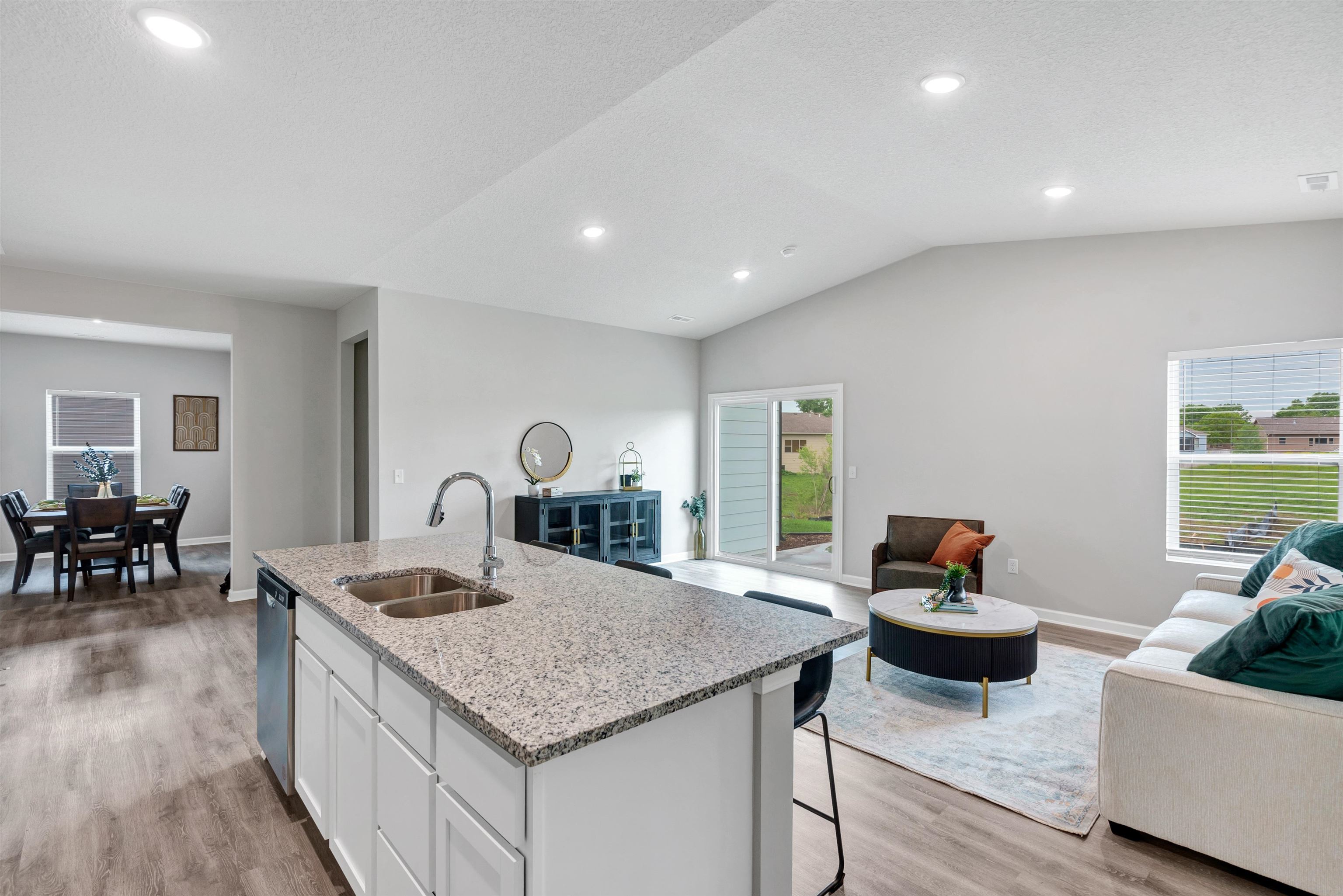 13101 E Spring Valley St Property Photo 15