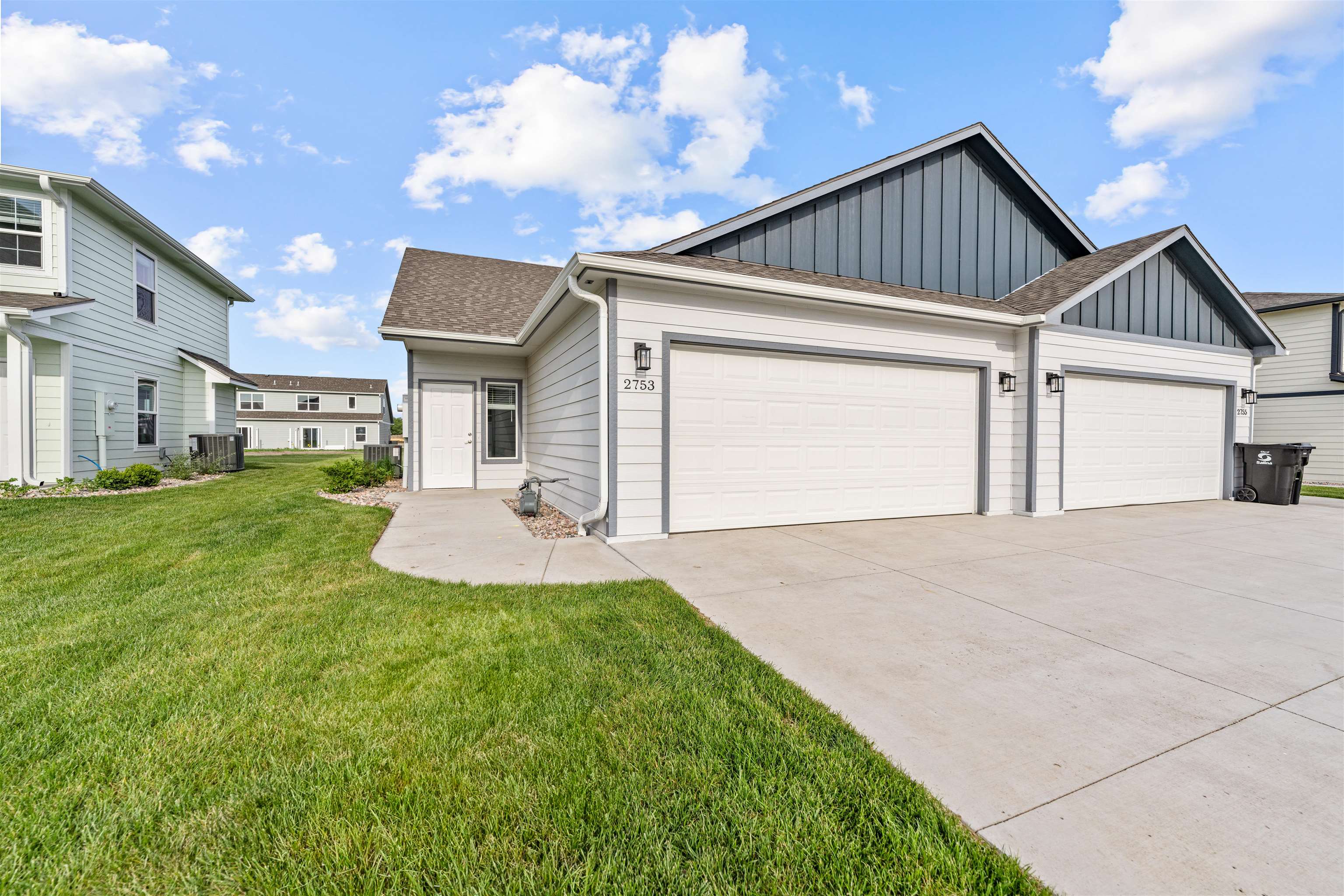 2753 Tim Rogers Ln Property Photo 1