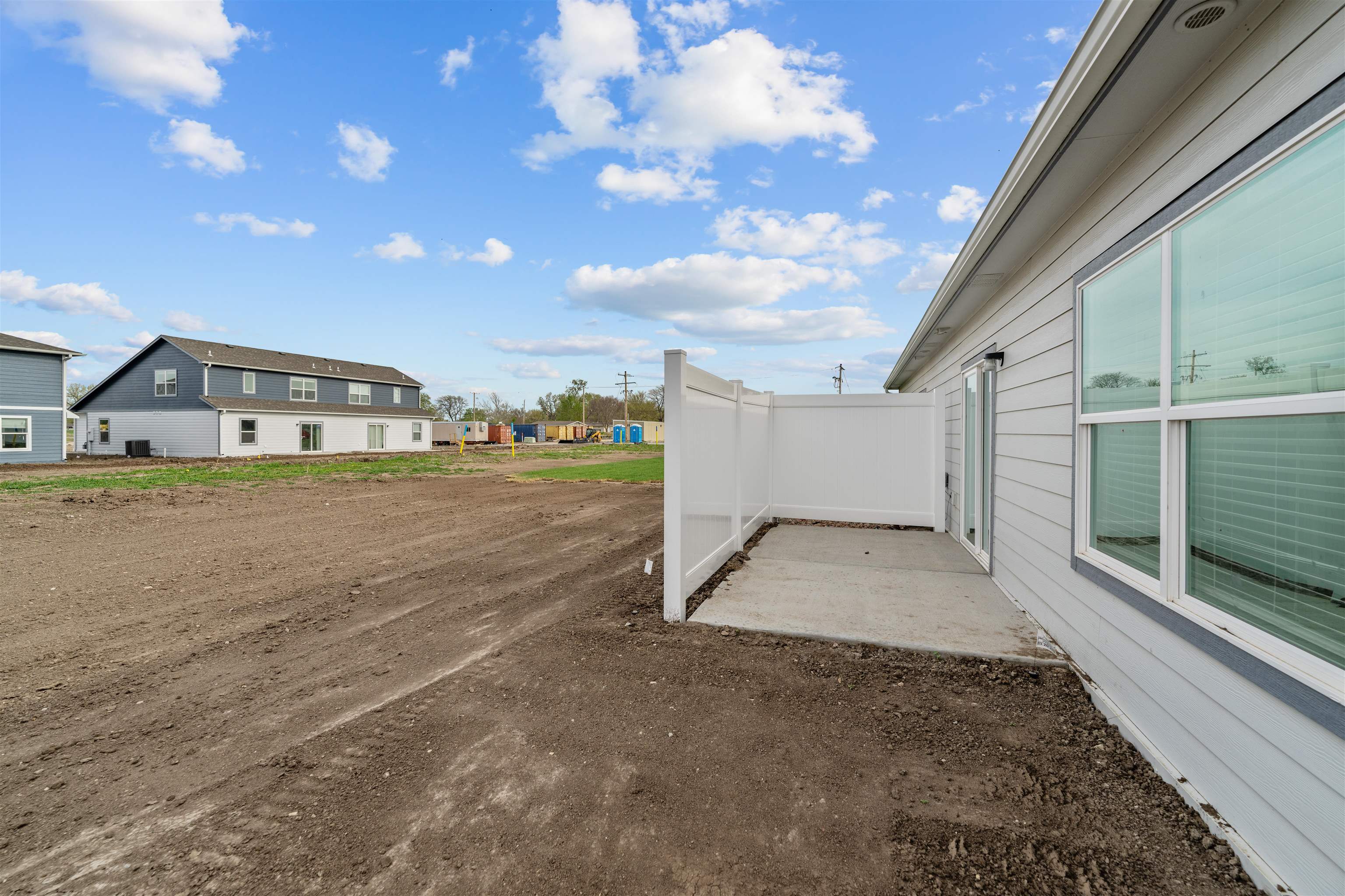 2753 Tim Rogers Ln Property Photo 2