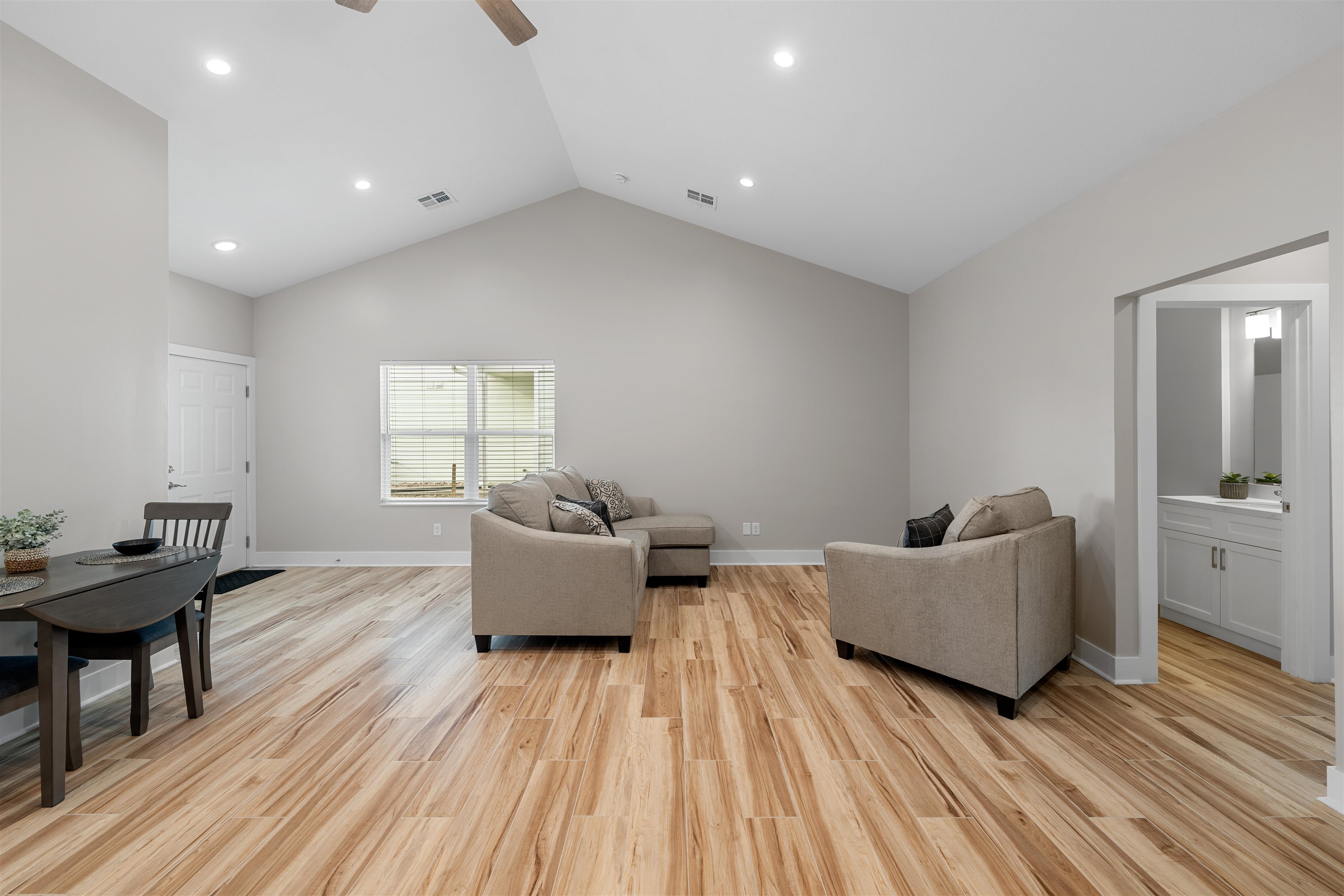 2753 Tim Rogers Ln Property Photo 6