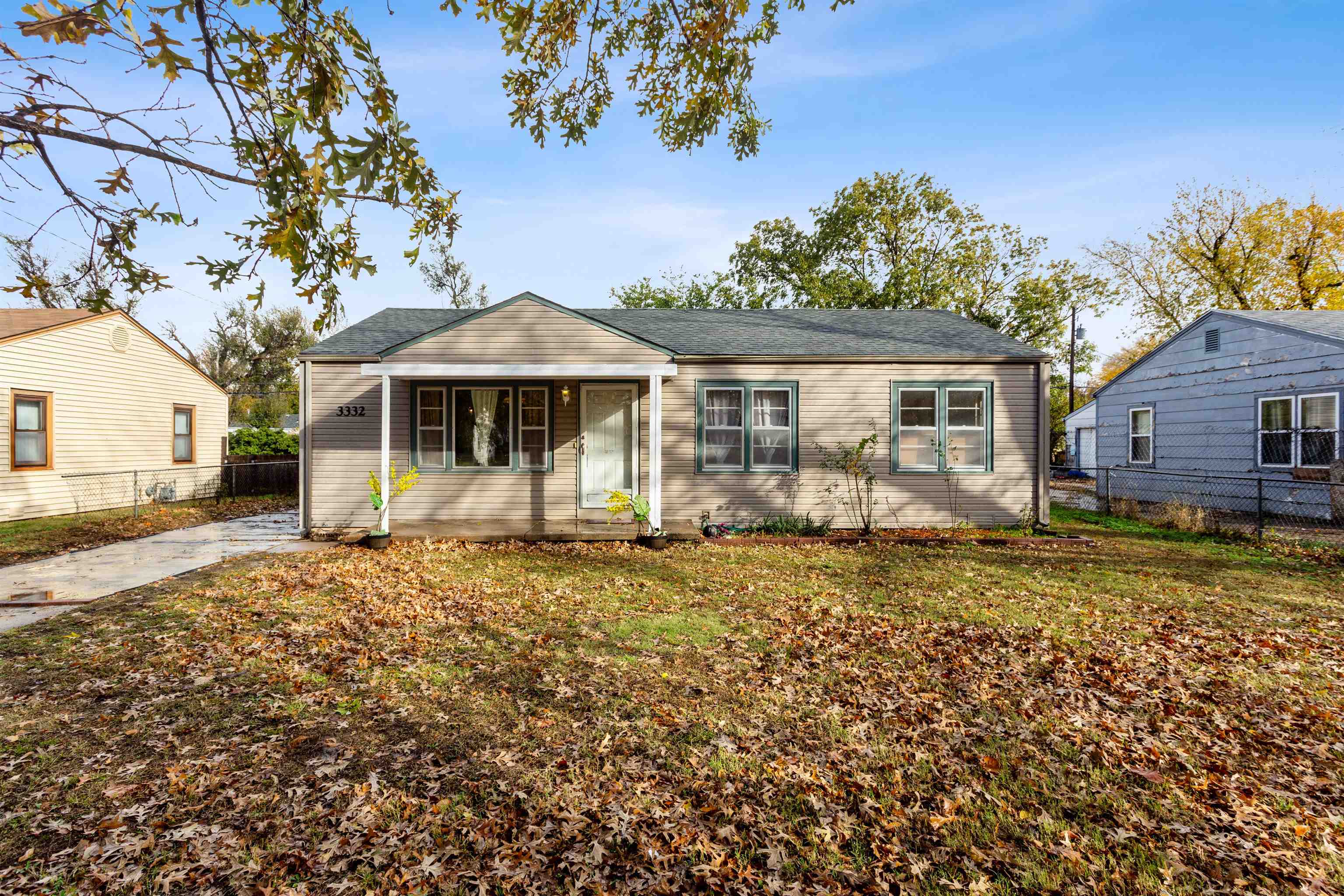 3332 S Gold St Property Photo