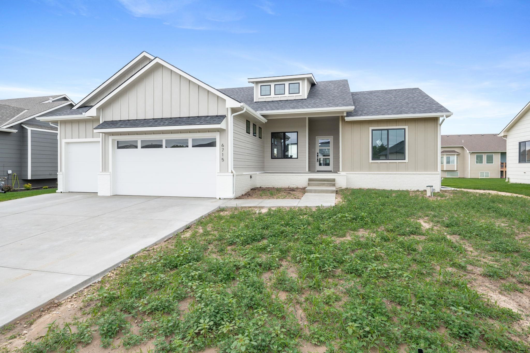 6715 W Palmetto Property Photo 2