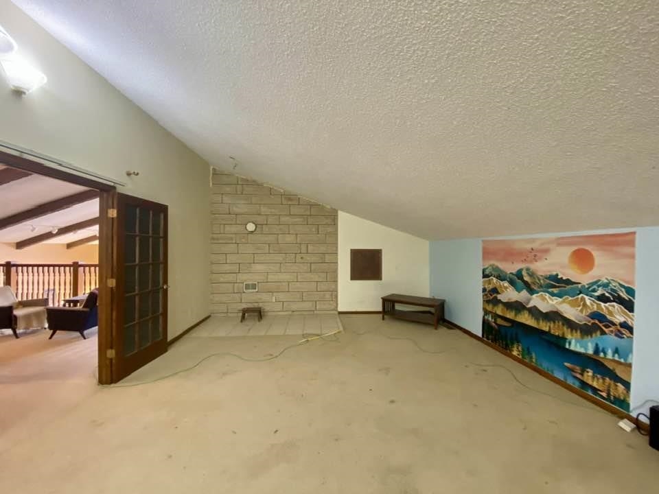 8730 S Knight St Property Photo 23