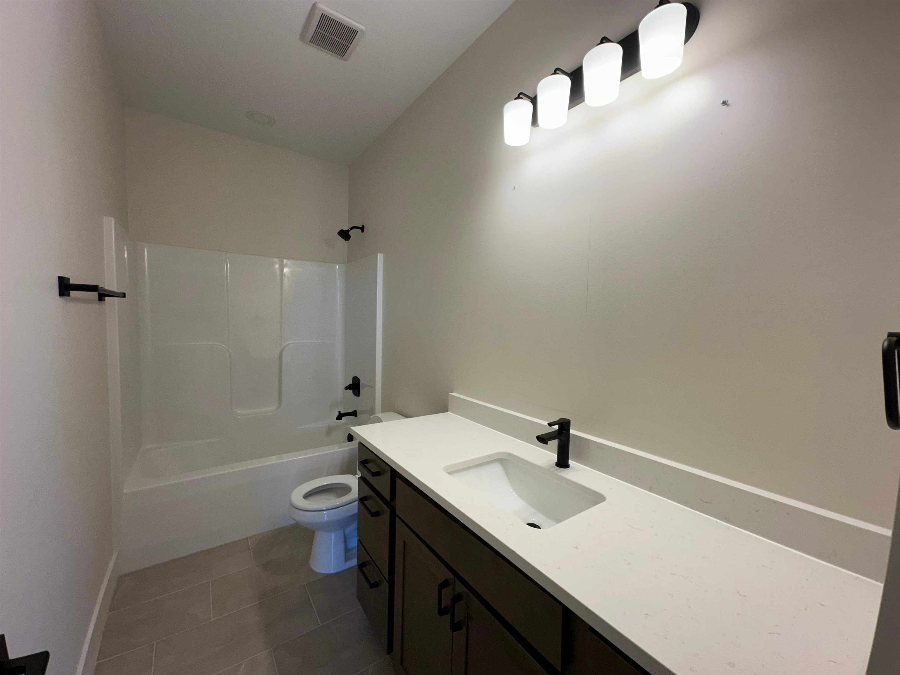 2704 S Clear Creek Property Photo 10