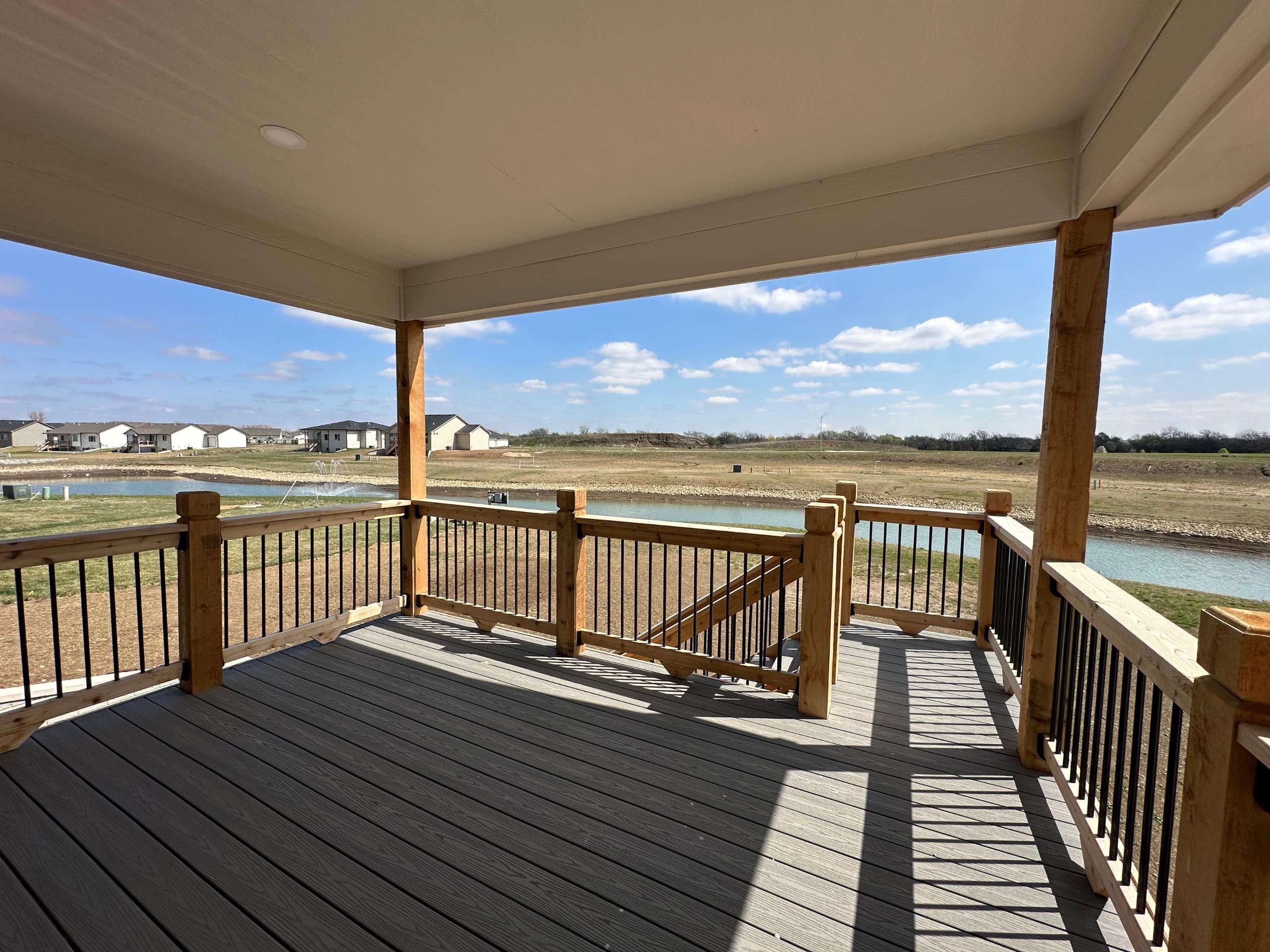 2704 S Clear Creek Property Photo 15