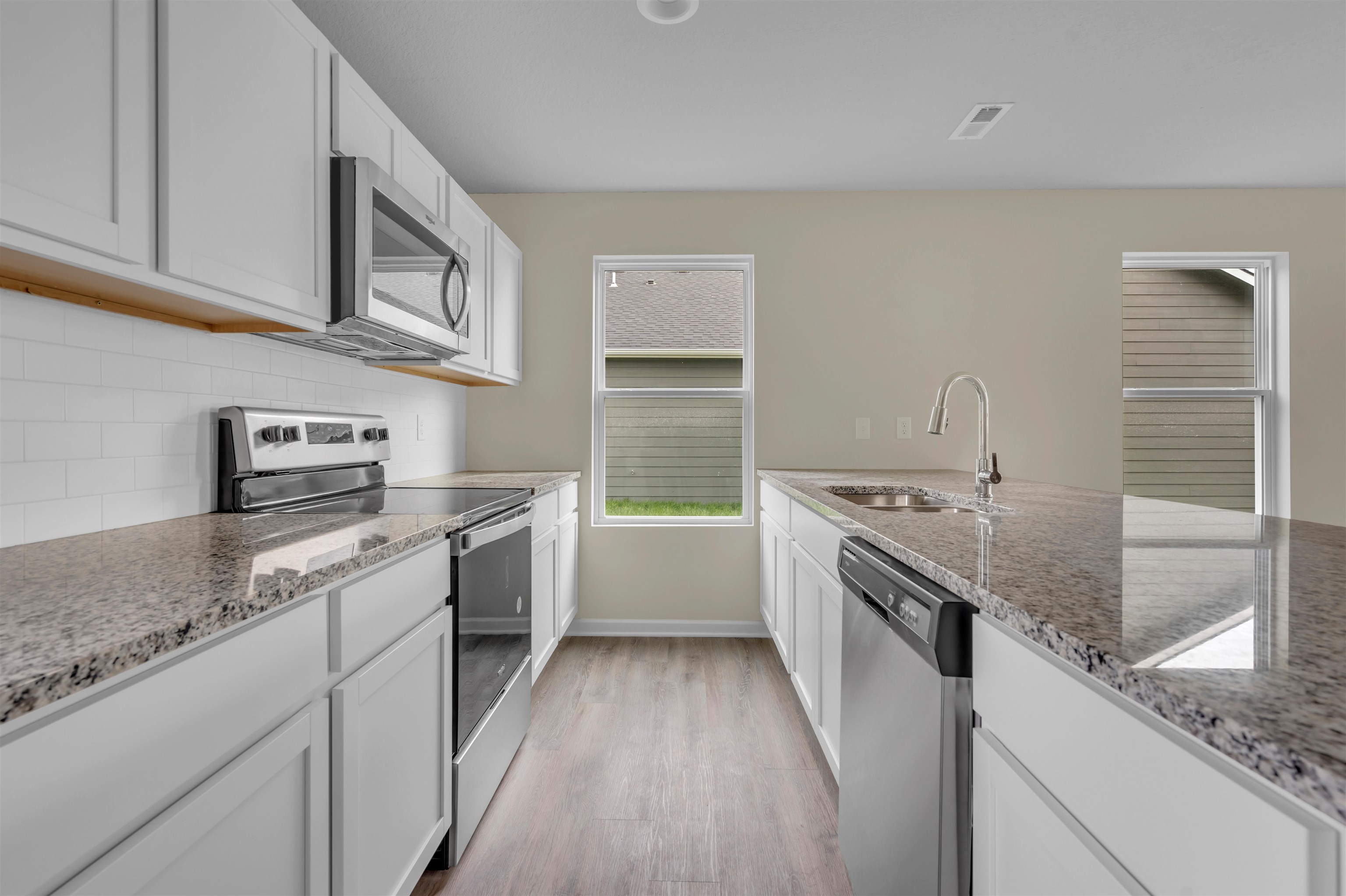 3651 E Hollandale St Property Photo 6