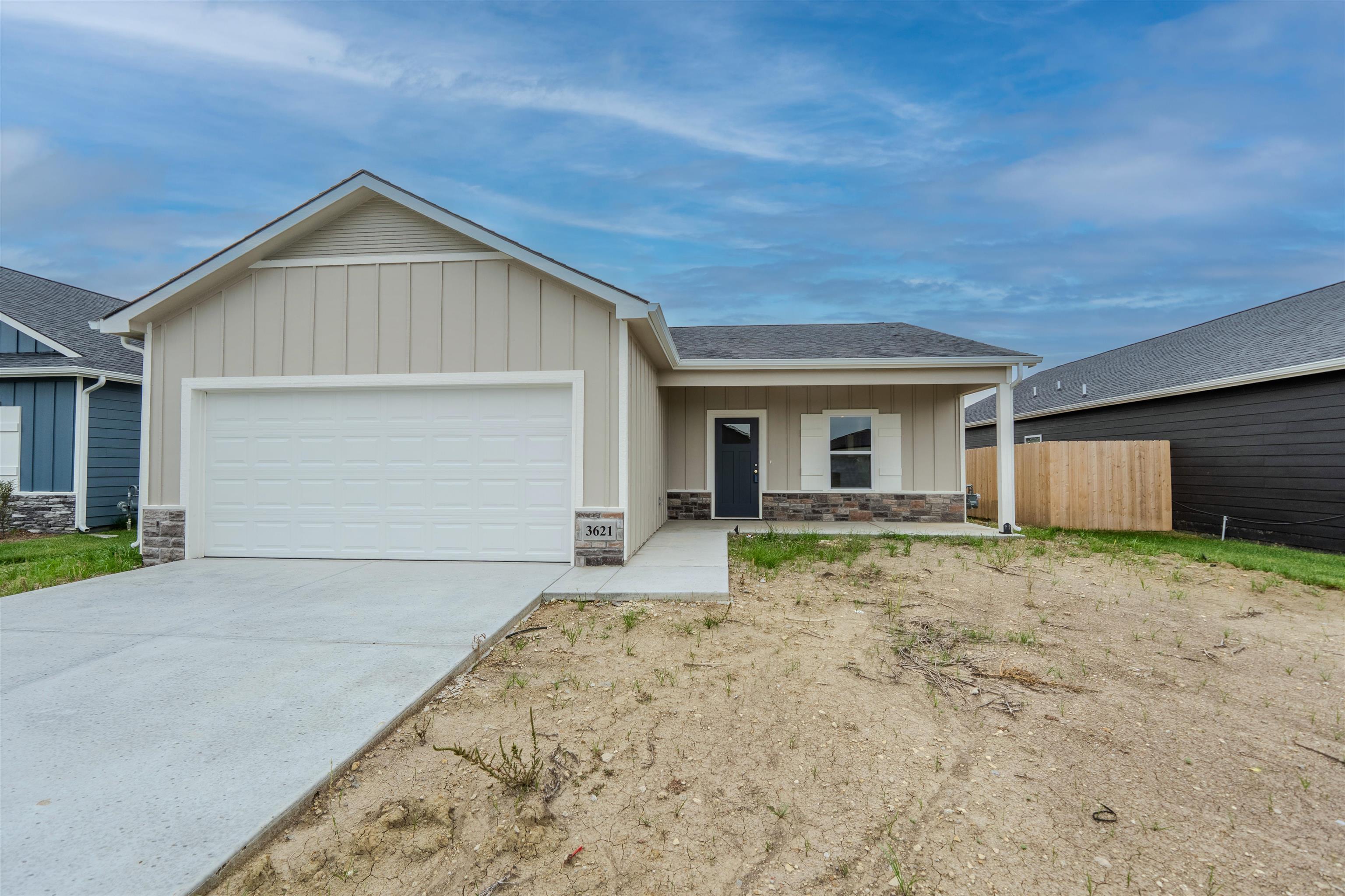 3621 E Hollandale St Property Photo 1