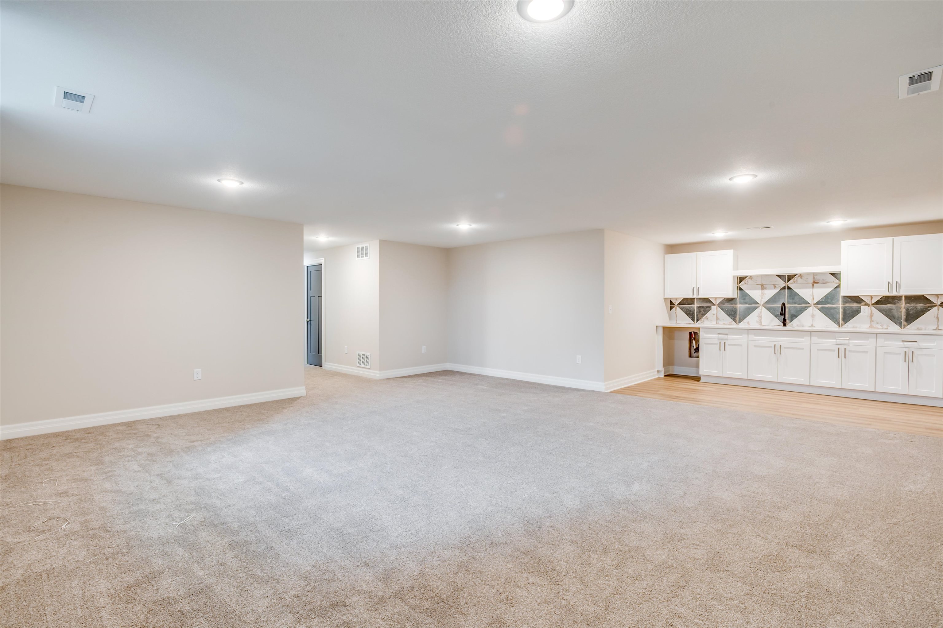 5906 N St. Paul St. Property Photo 27