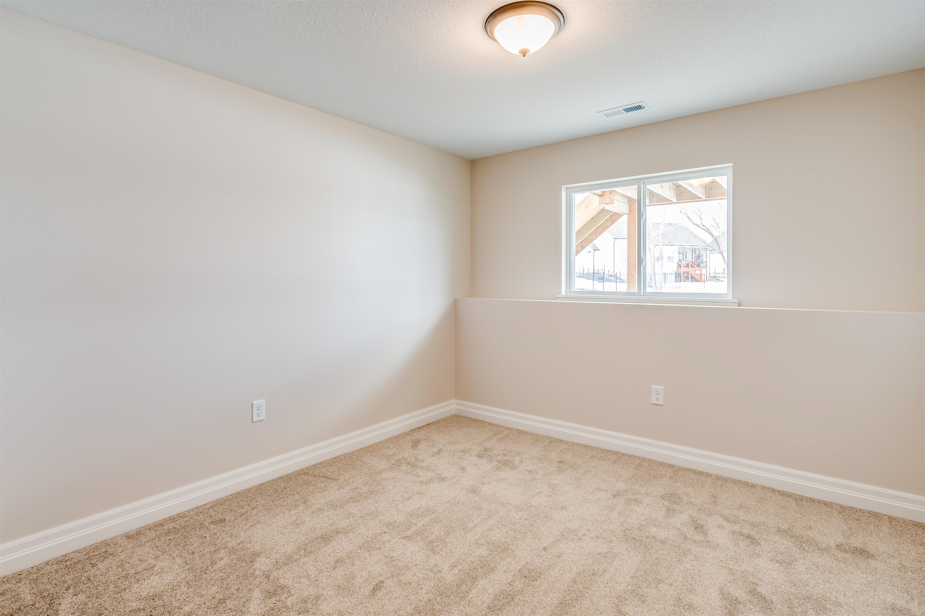 5906 N St. Paul St. Property Photo 31