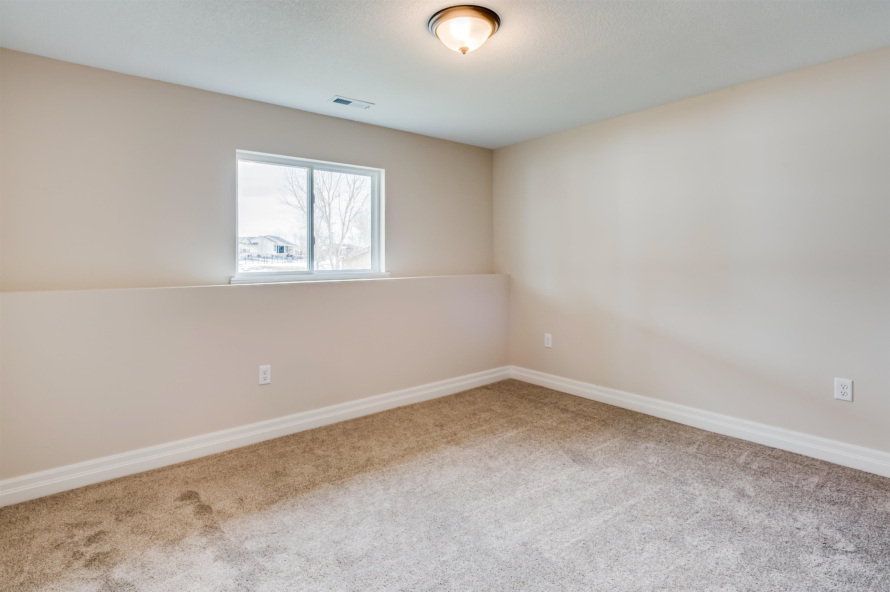 5906 N St. Paul St. Property Photo 33