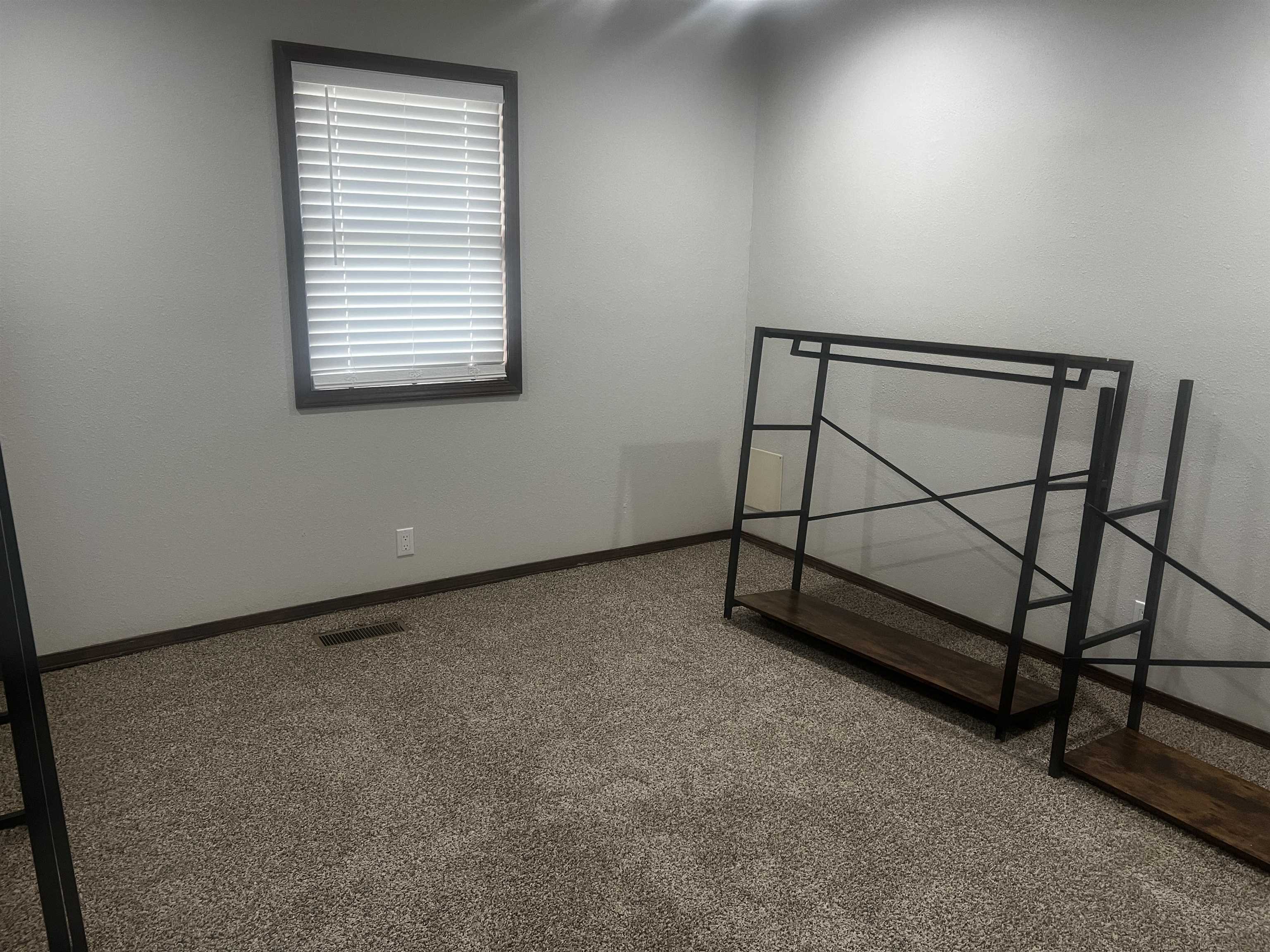 3 Lakewynds Drive Property Photo 11