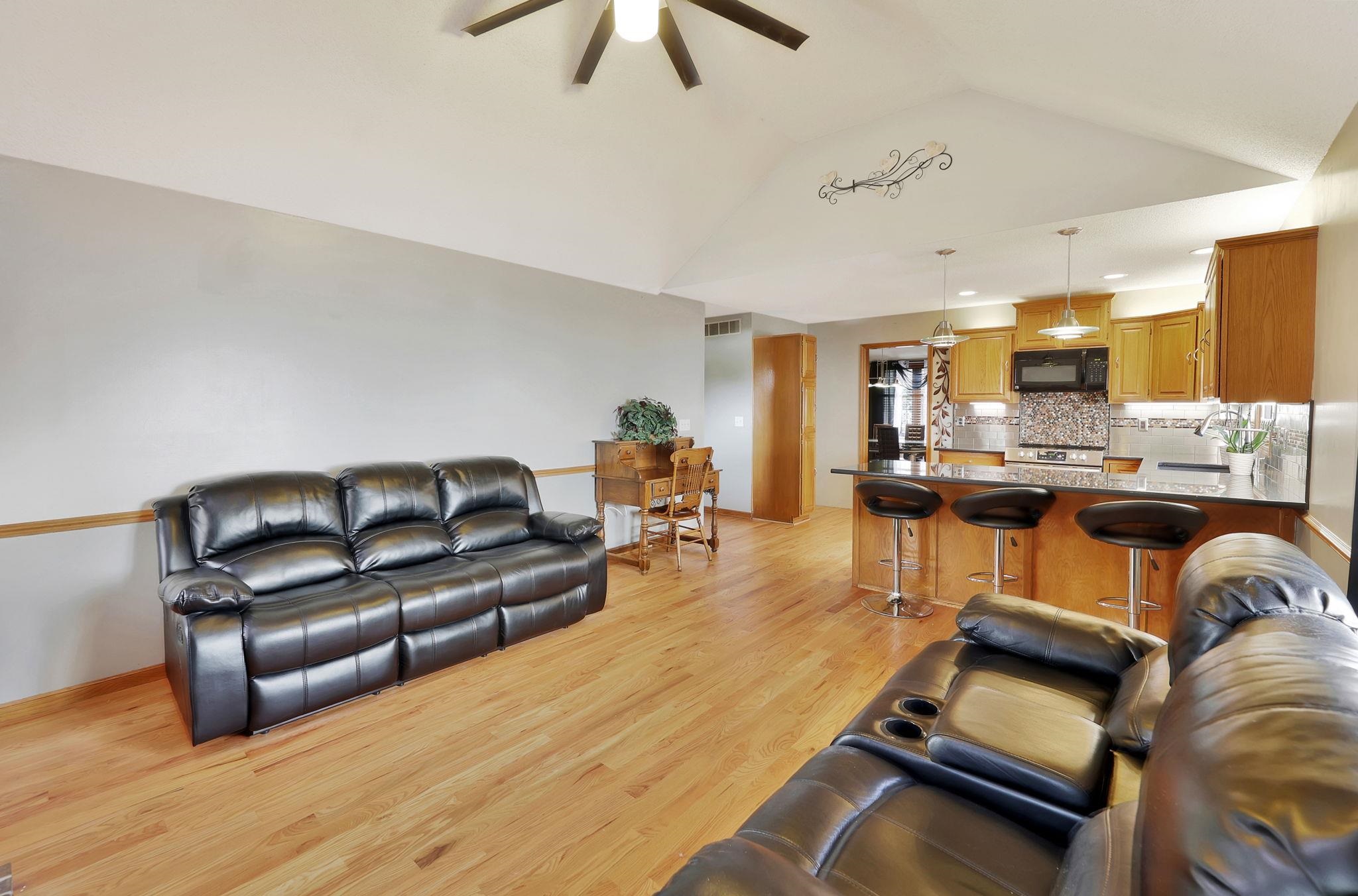 229 S Ashley Park Ct Property Photo 9