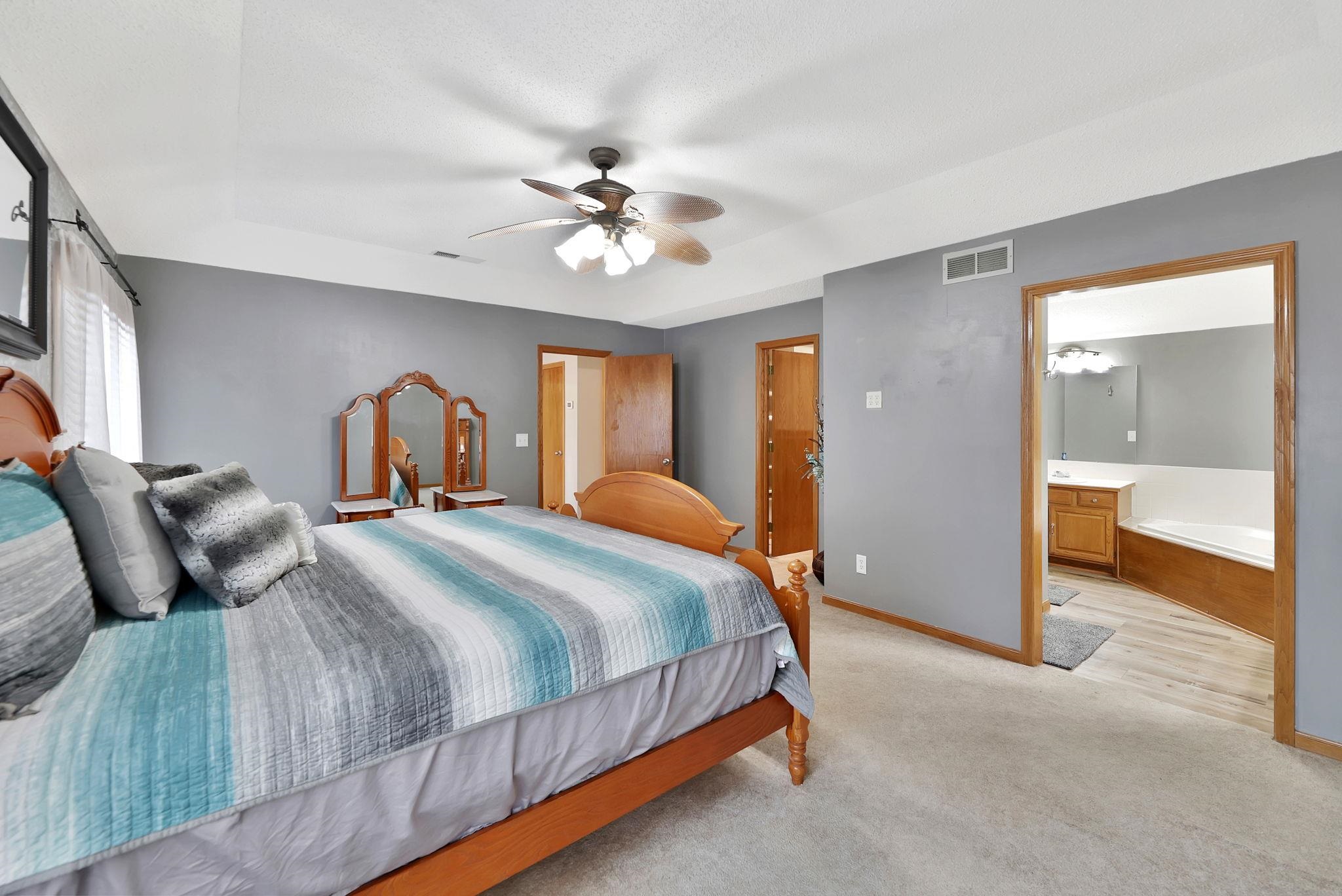 229 S Ashley Park Ct Property Photo 12