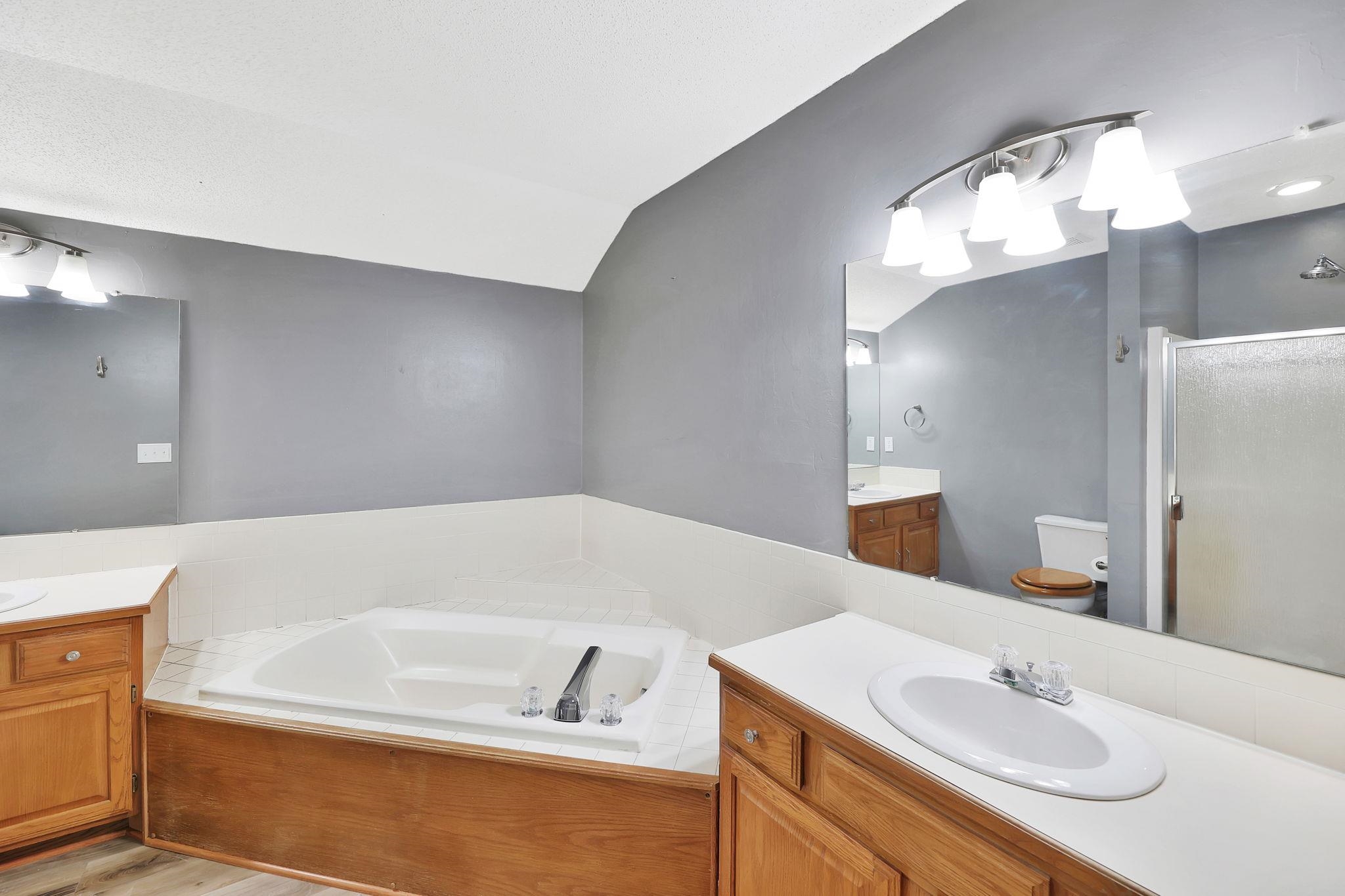 229 S Ashley Park Ct Property Photo 13
