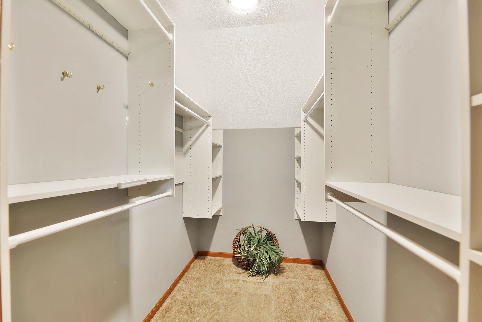 229 S Ashley Park Ct Property Photo 14