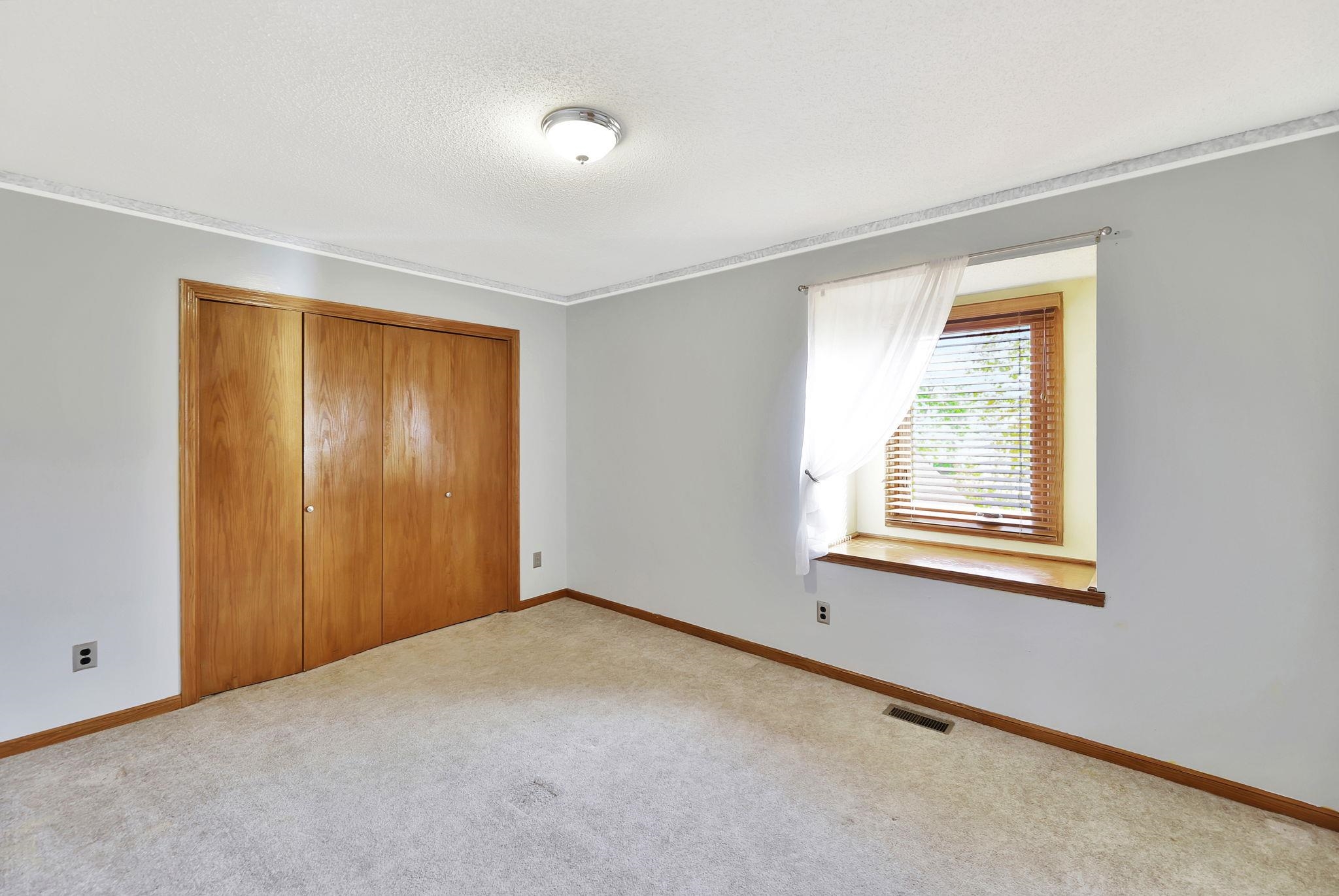 229 S Ashley Park Ct Property Photo 15