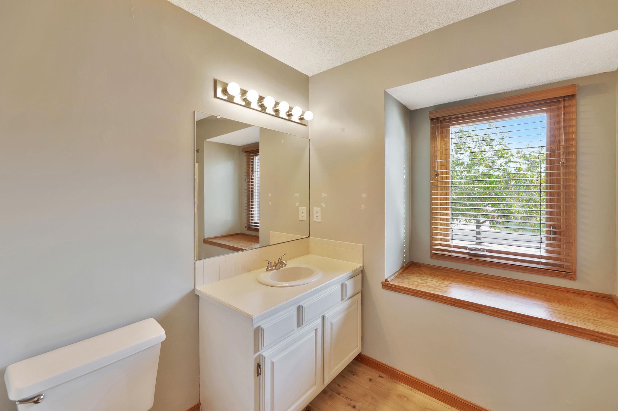 229 S Ashley Park Ct Property Photo 16
