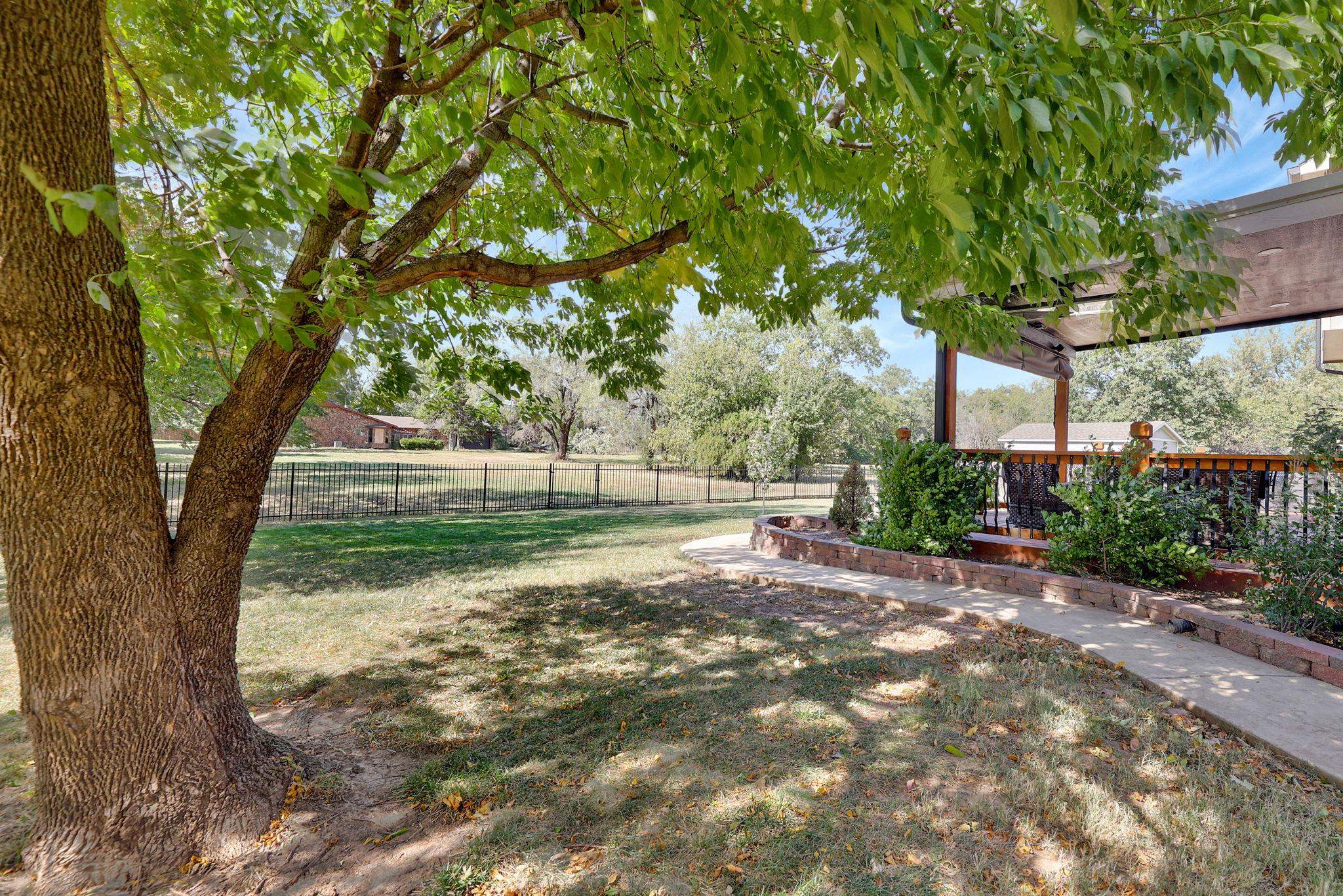 229 S Ashley Park Ct Property Photo 28