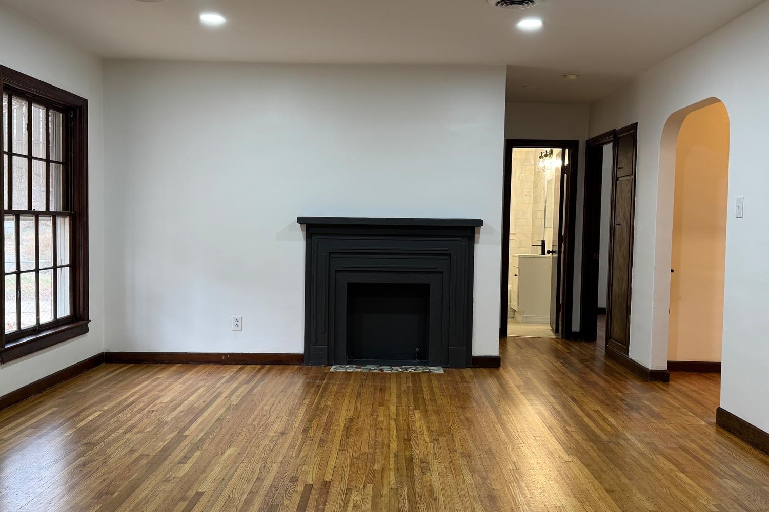 219 S Custer Ave Property Photo 2