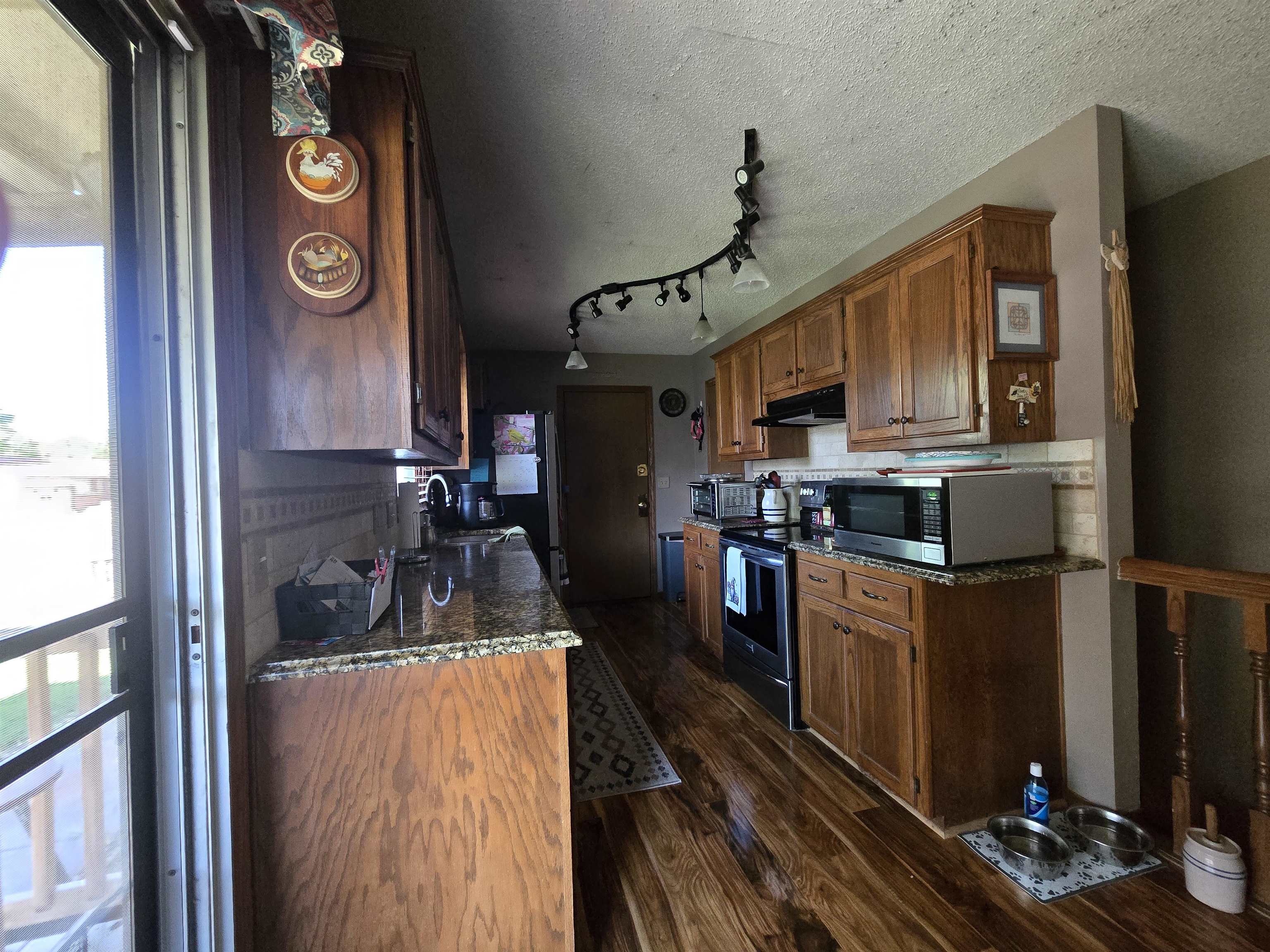 3902 N Litchfield St Property Photo 7