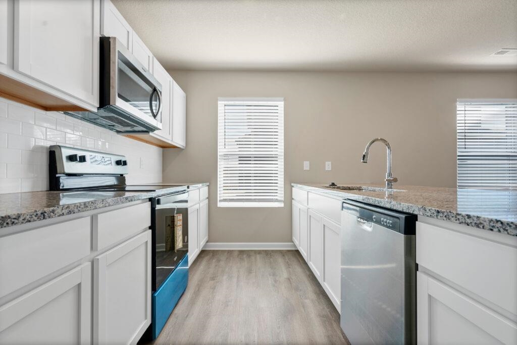 3630 E Hollandale St Property Photo 5
