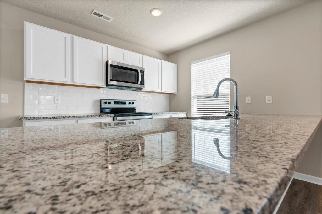 3630 E Hollandale St Property Photo 6